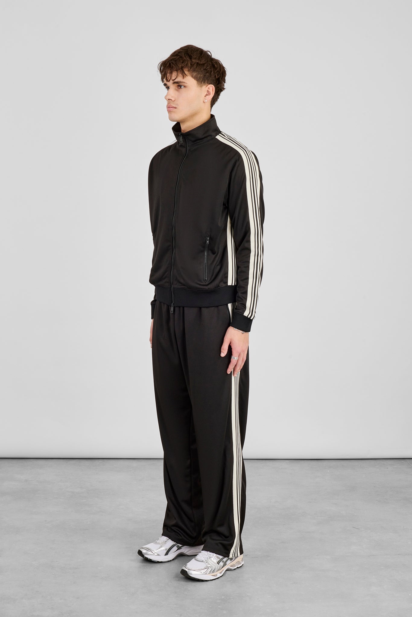 Men's Regular Poly Smooth Taping Track Top & Track Pant - Black