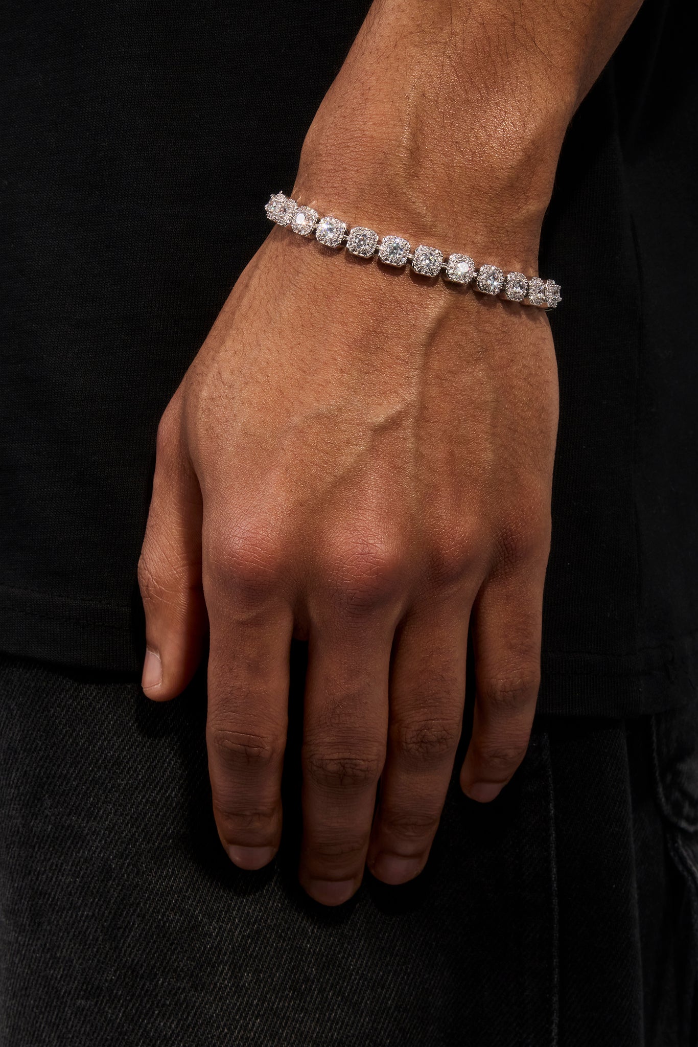 Clustered Tennis Bracelet - 7mm - White