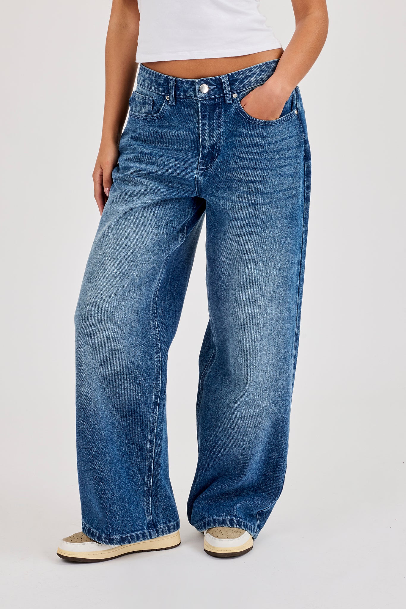 Womens Low Rise Baggy Jean - Mid Blue