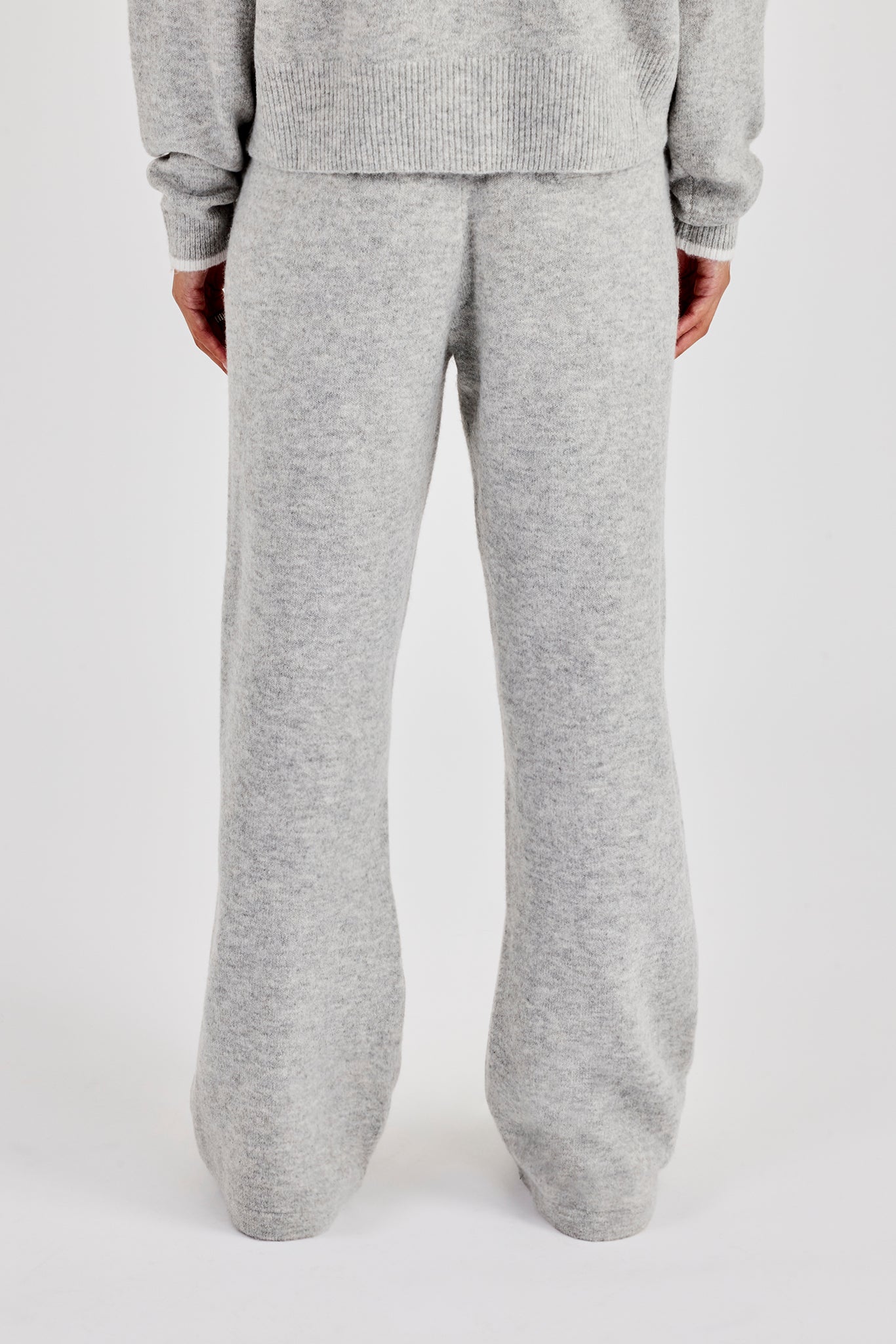 Knitted Jogger With Contrast Tipping - Grey