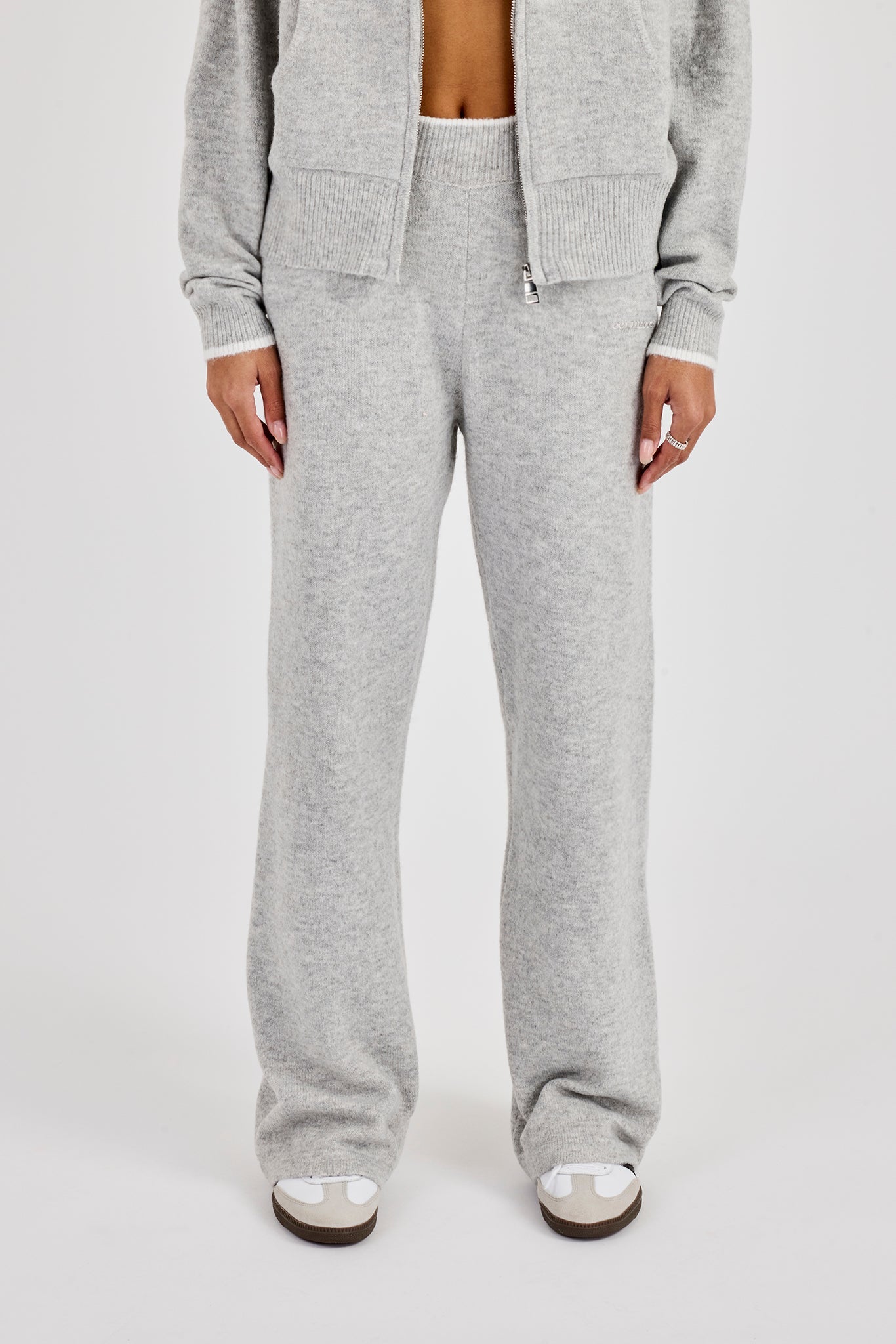 Knitted Jogger With Contrast Tipping - Grey