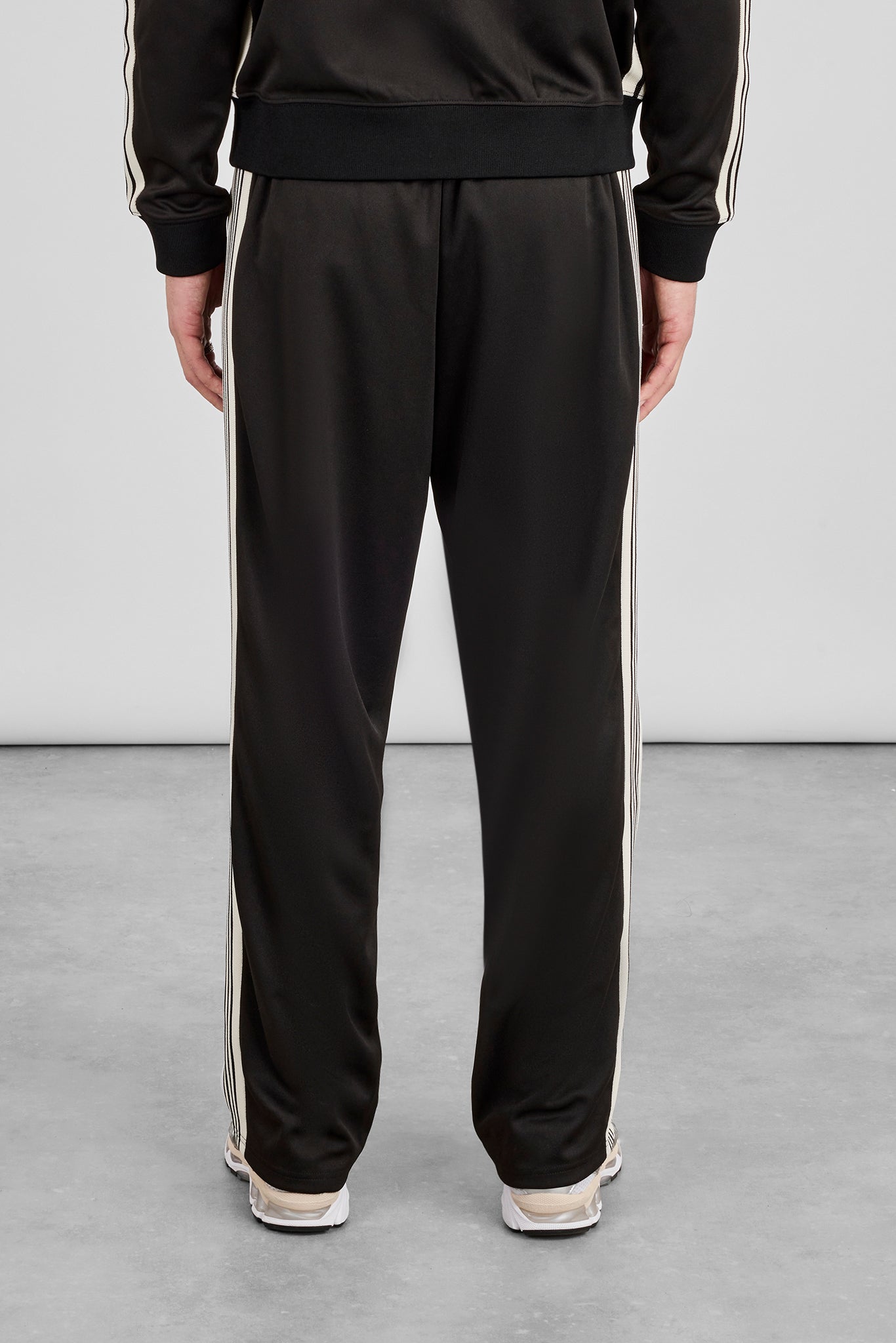 Mens Relaxed Poly Smooth Taping Track Pant - Black