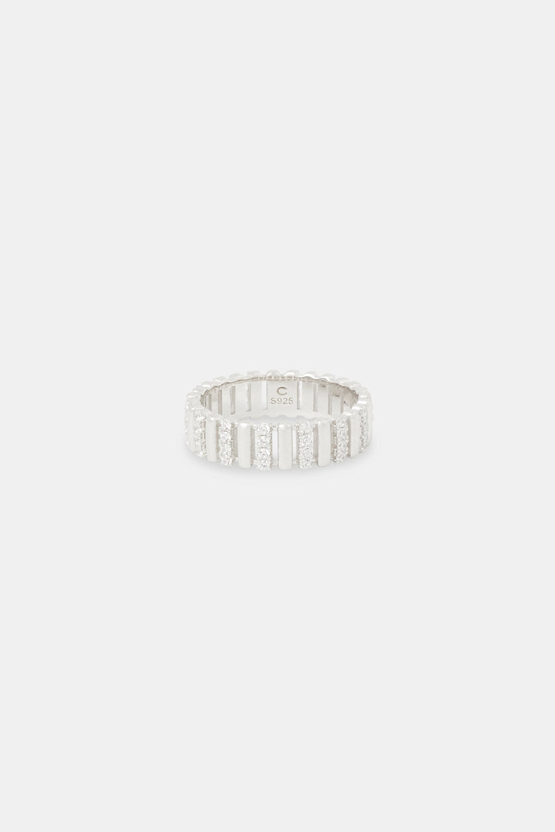 Polished Iced Panelled Ring - 6mm