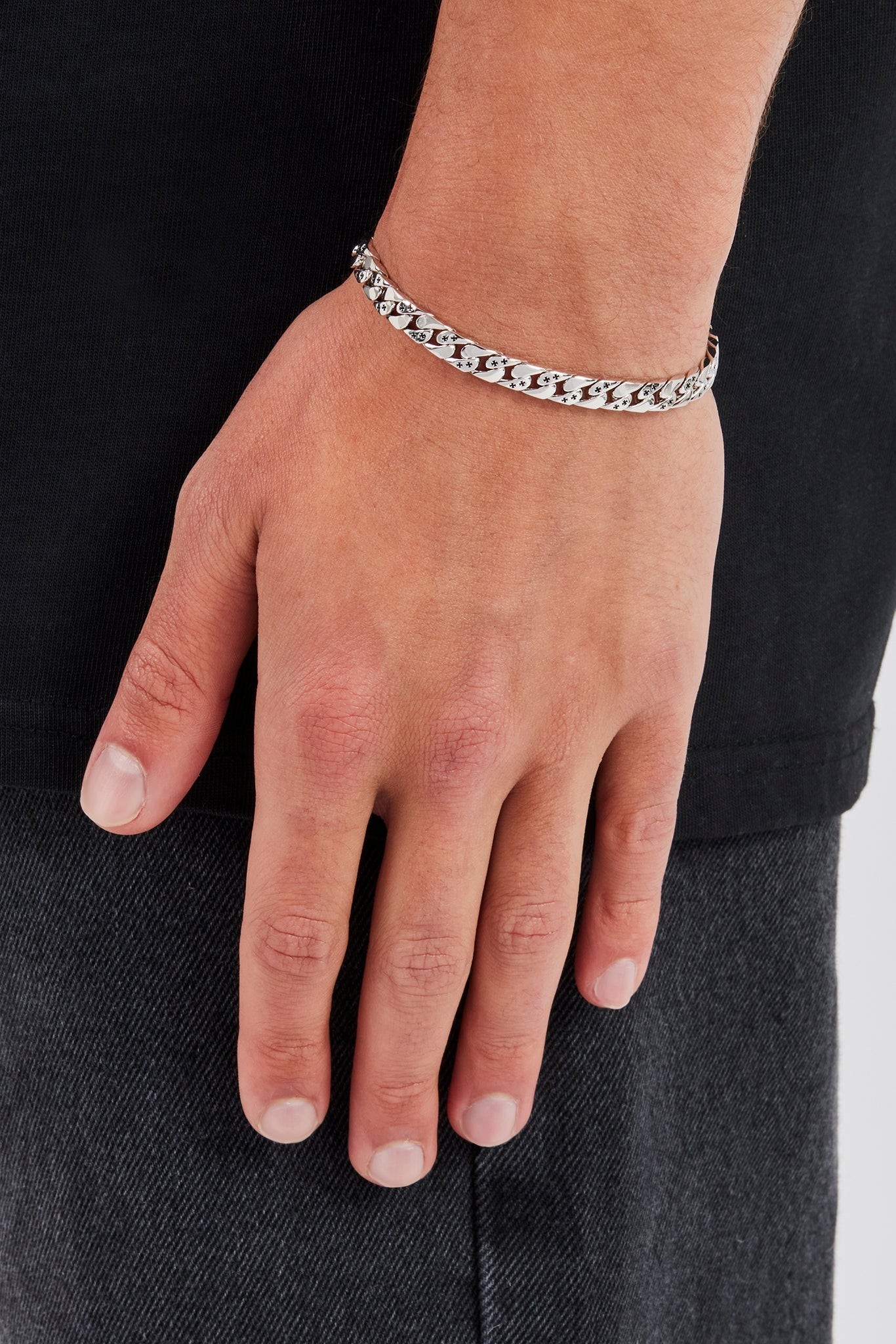 Cross Engraved Flat Cuban Bracelet - 6mm