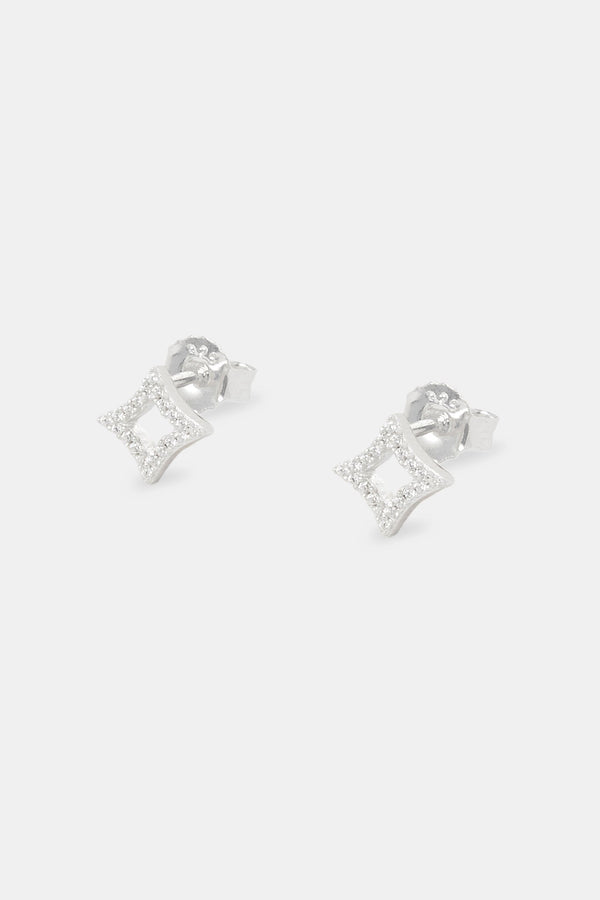 Iced Star Outline Stud Earrings- 8mm