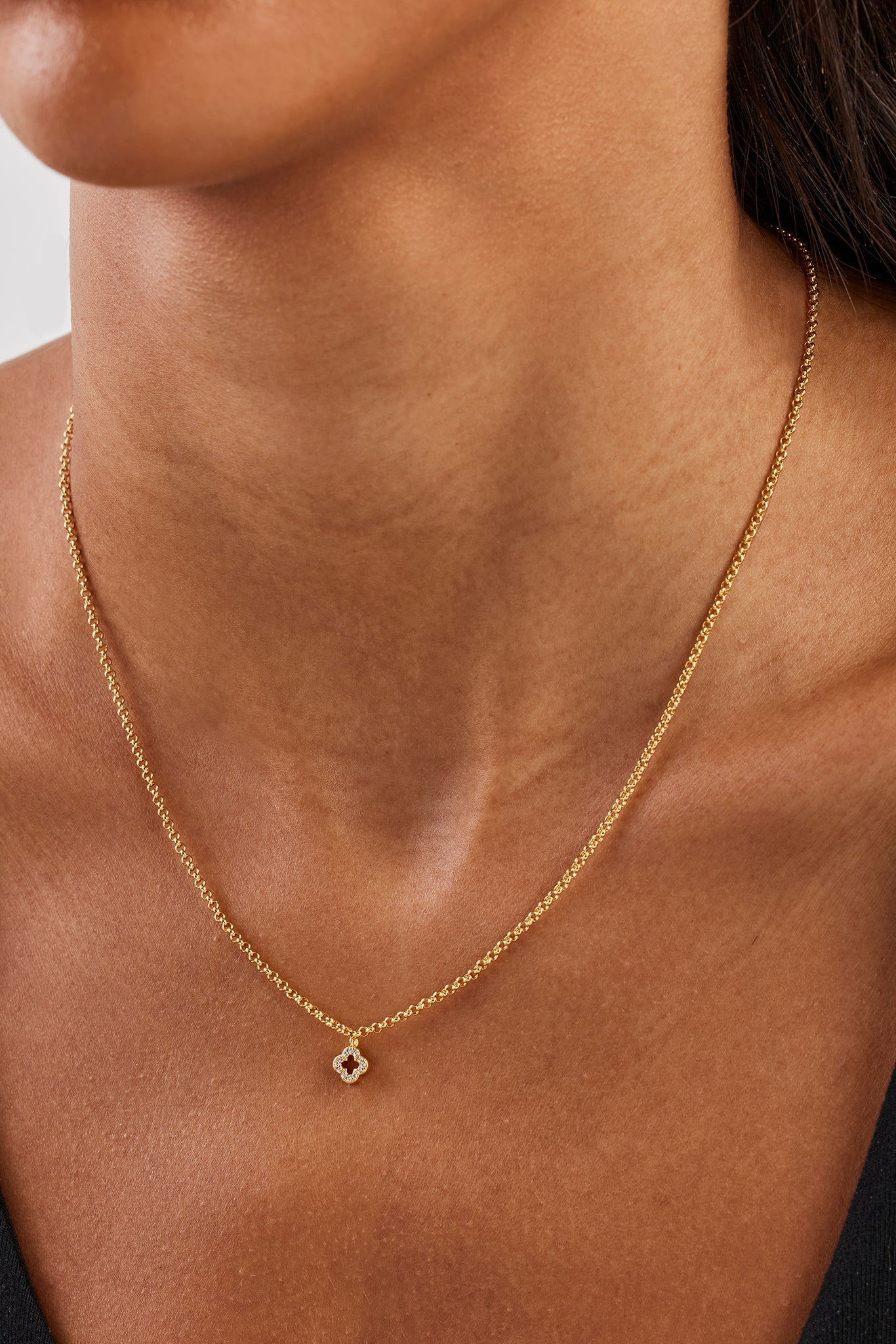 Iced Motif Outline Micro Necklace - 6mm - Gold