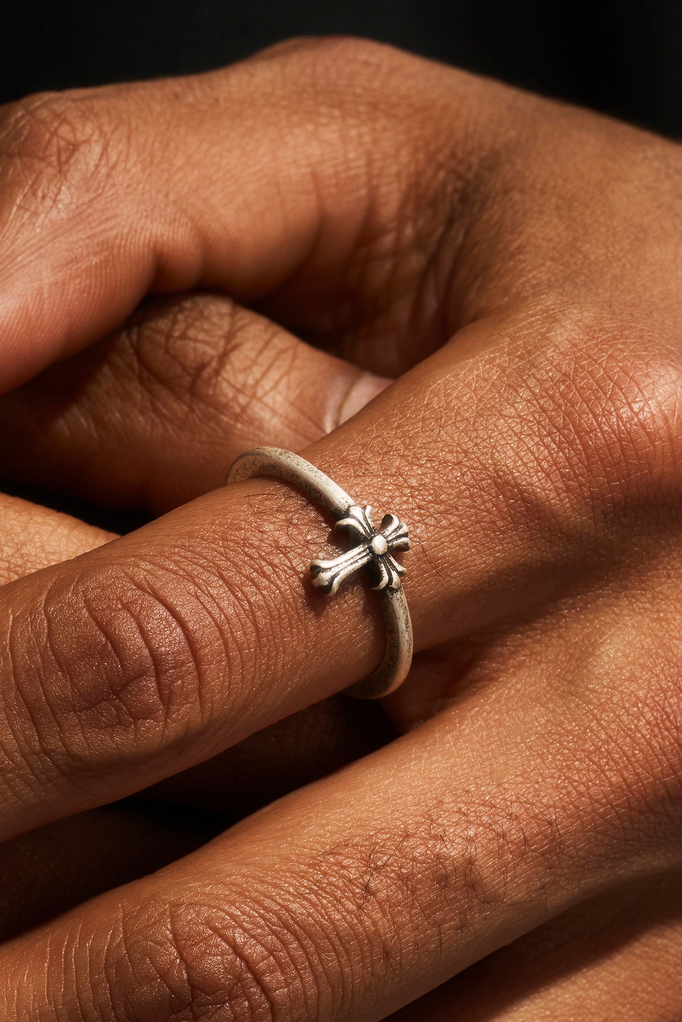 Oxidised Cross Motif Ring - 10mm - White