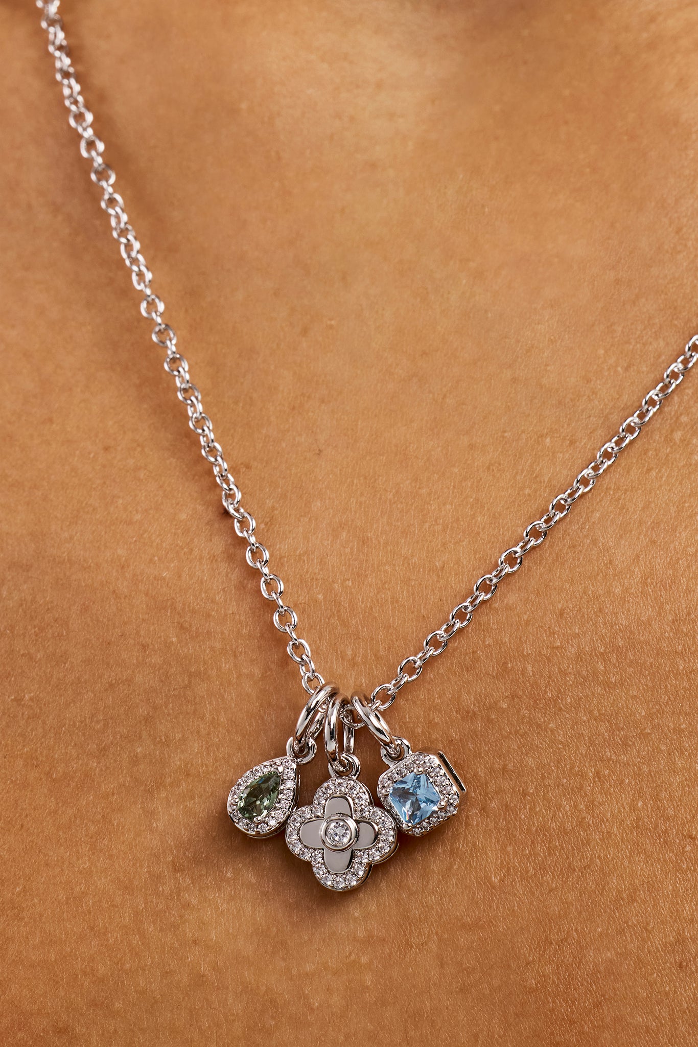 Triple Motif and Multigem Necklace - 10mm - White