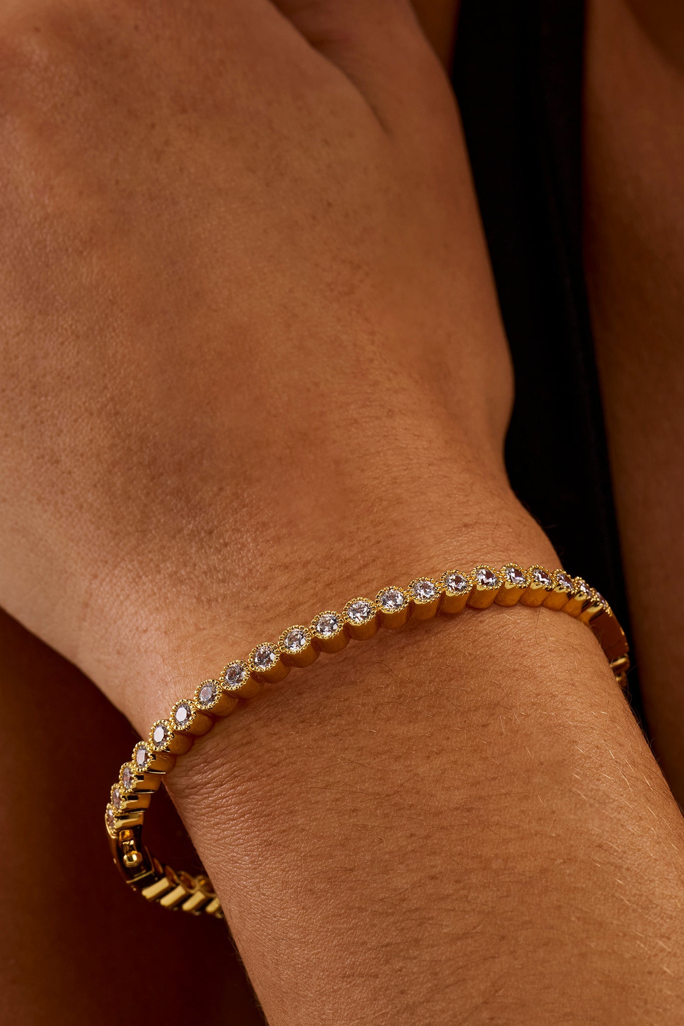 Round Cluster Bangle - 4mm - Gold