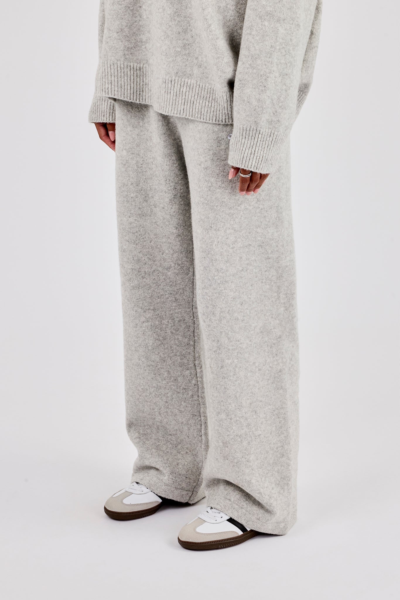 Knit Logo Jogger - Grey