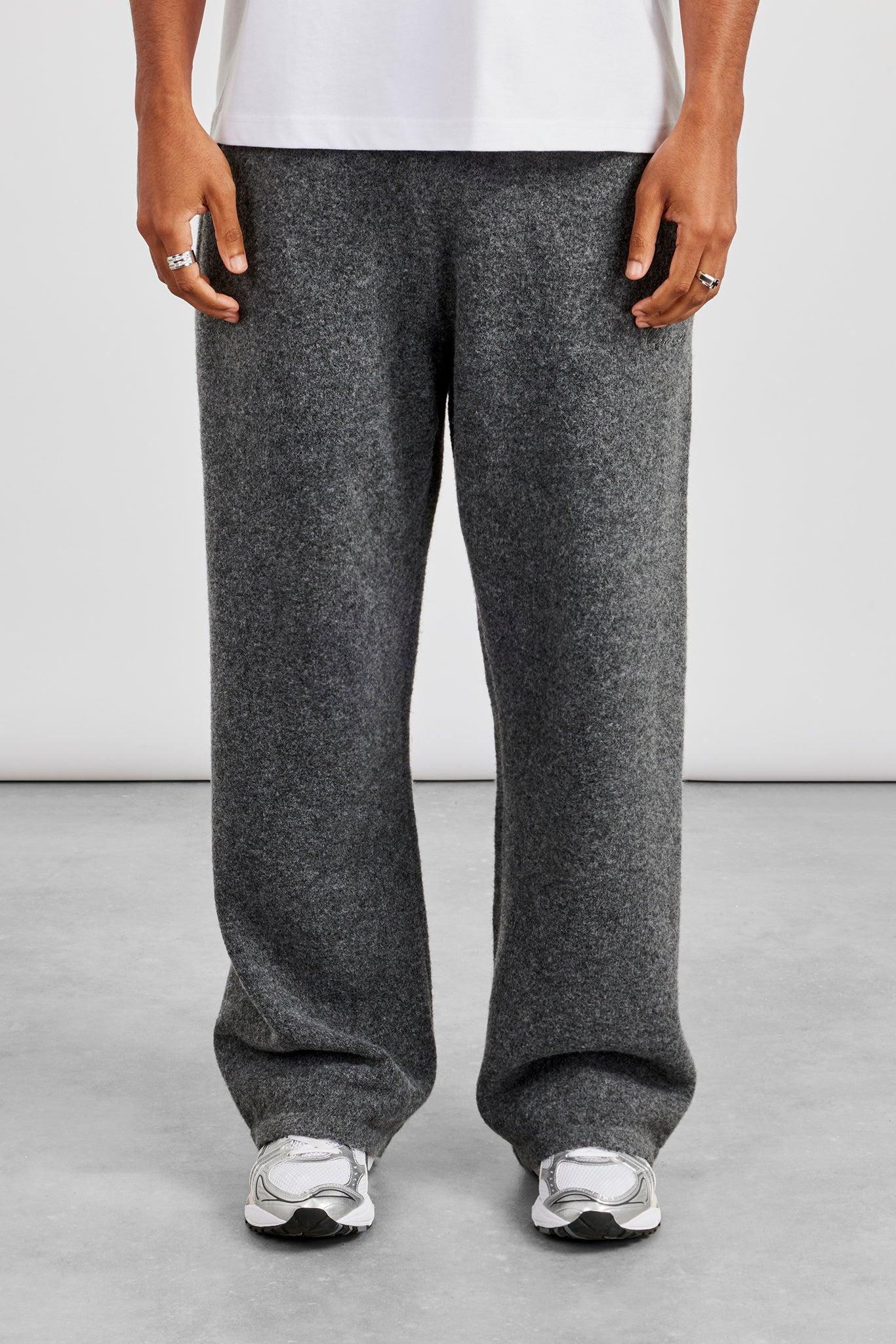 Knitted Relaxed Jogger - Grey