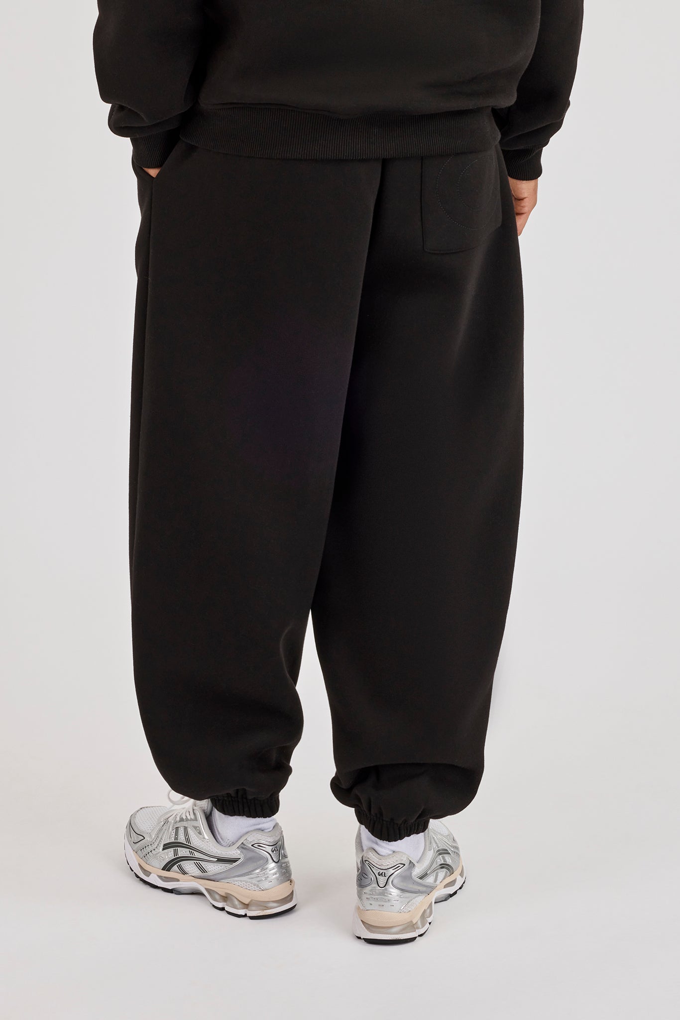 480GSM Fleece Cuffed Jogger - Black