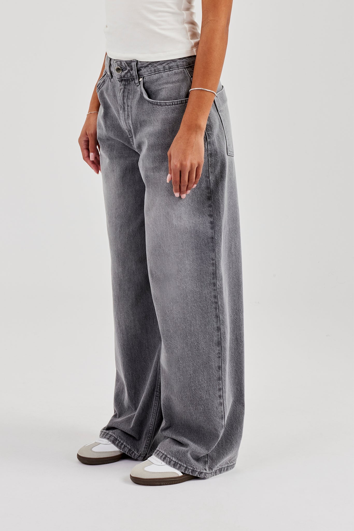 Low Rise Baggy Jean - Washed Grey