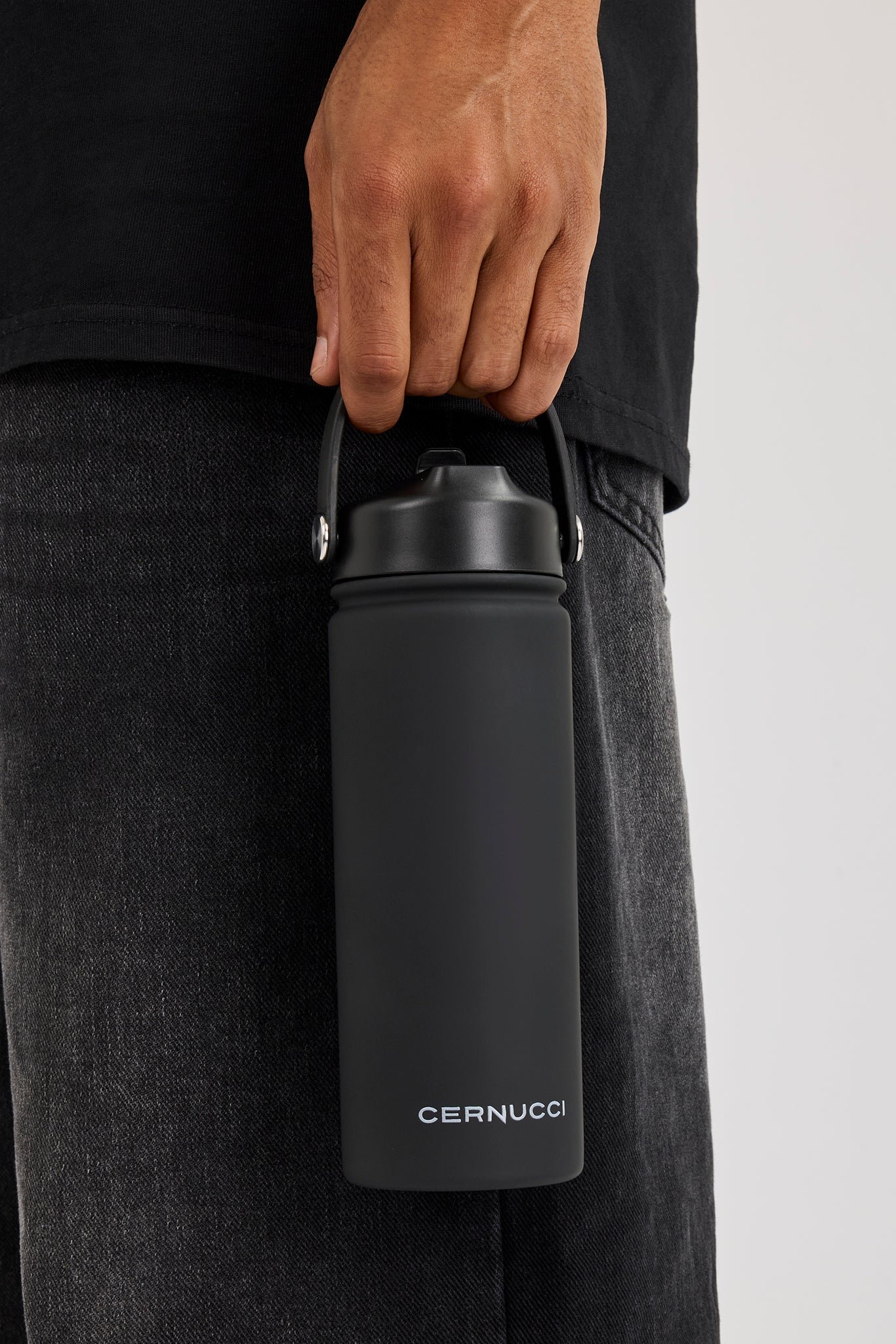 Cernucci Branded Bottle - Matte Black