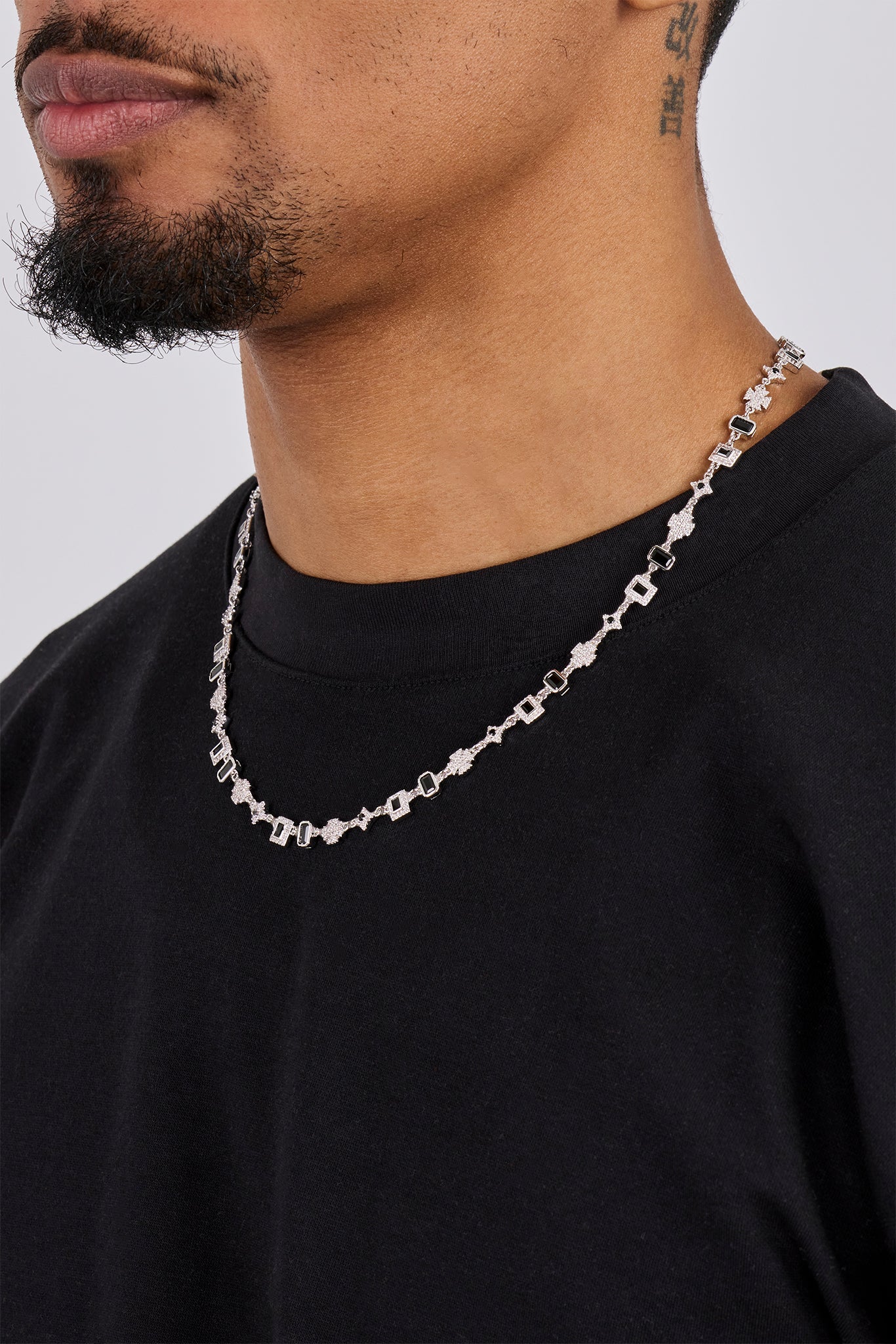 Iced Black Gemstone & Motif Chain  - 6mm - White