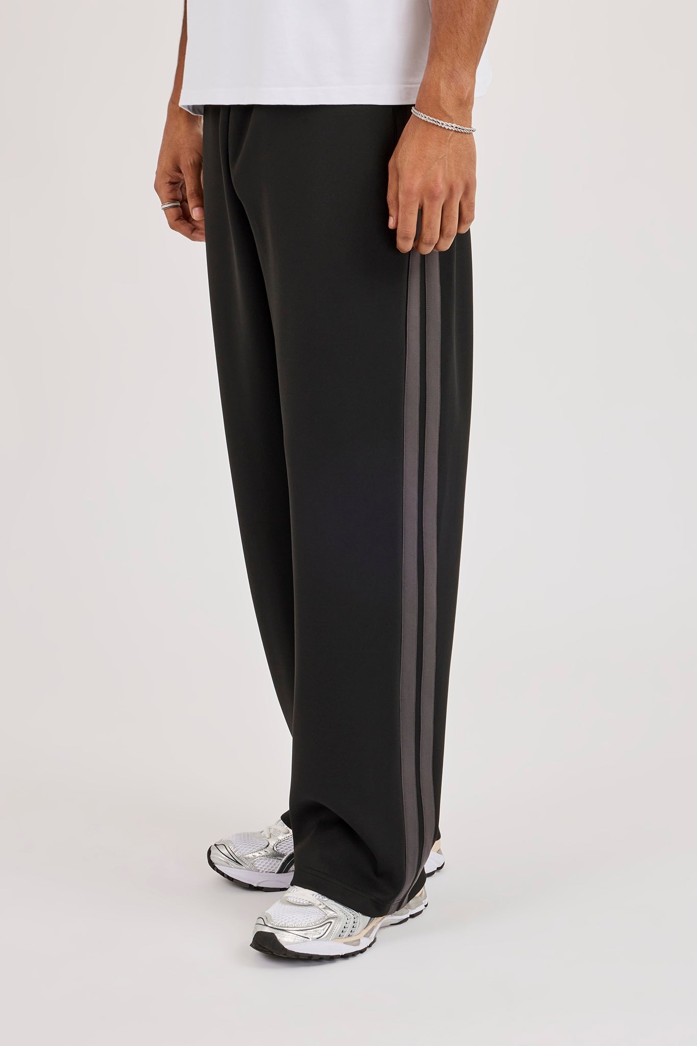 Relaxed Tape Detail Trouser - Black