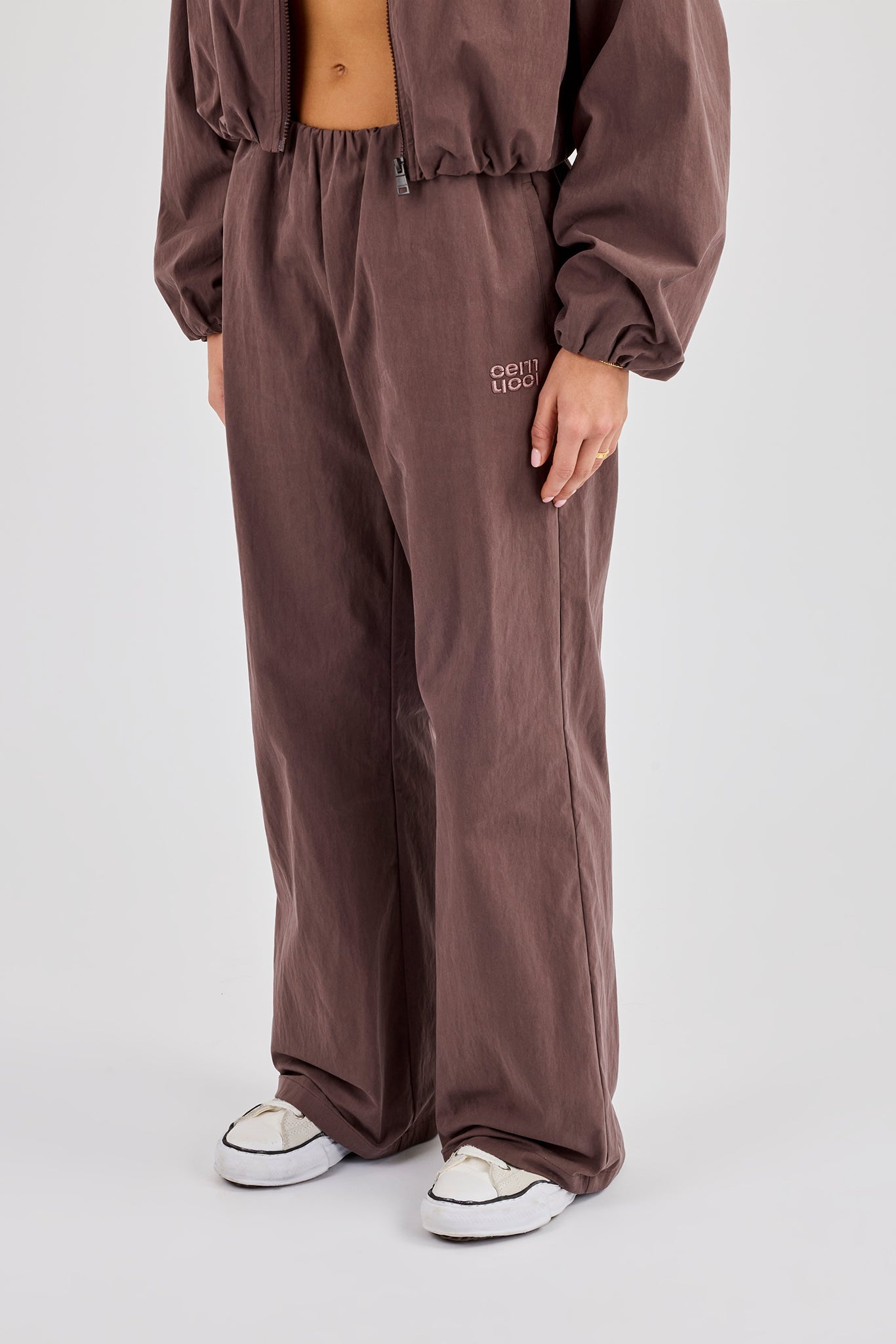 Nylon Waistbandless Jogger - Dark Brown