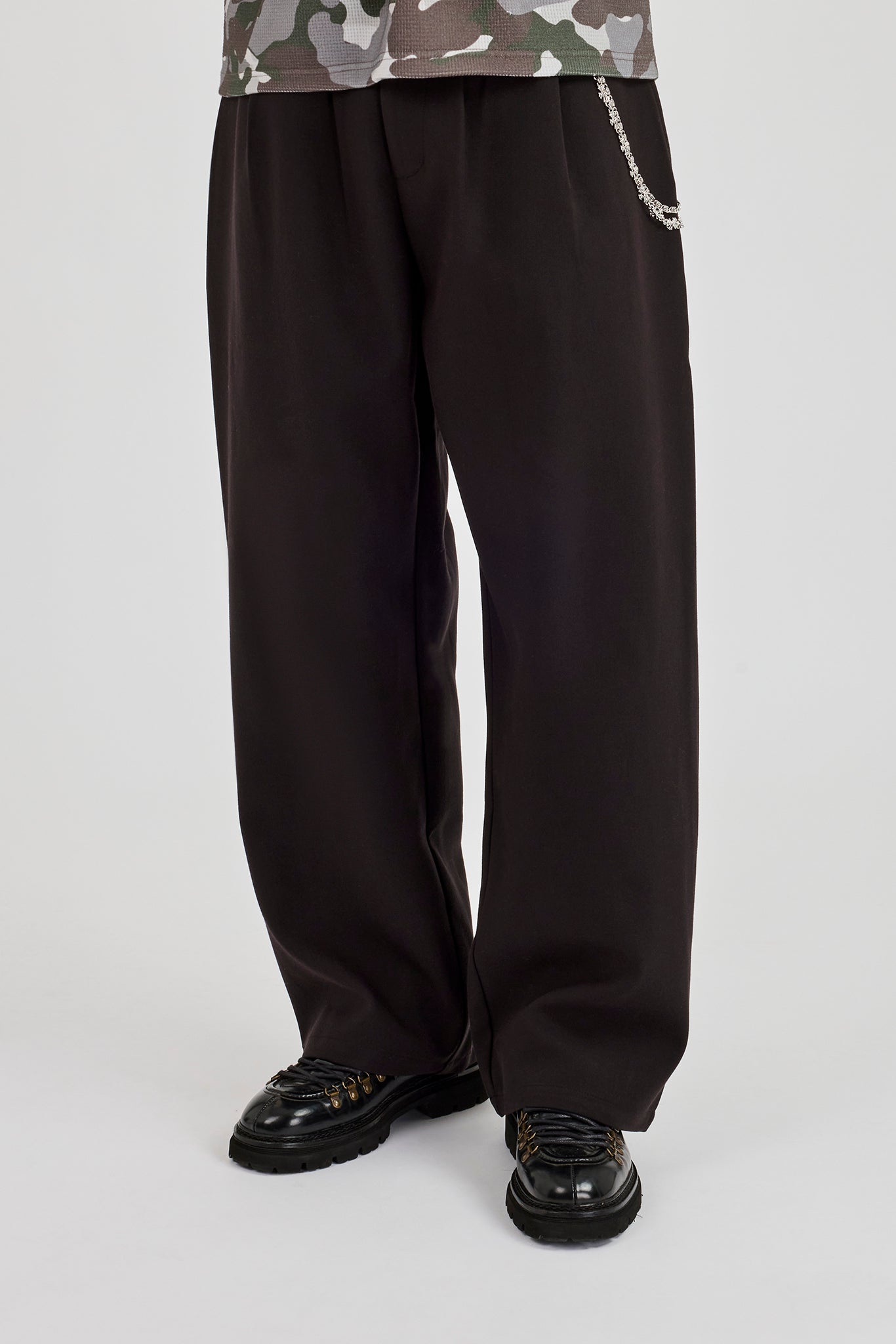 Wide Leg Tailored Trouser & 10mm Polished Double Layer Cross Motif Jean Chain - Black