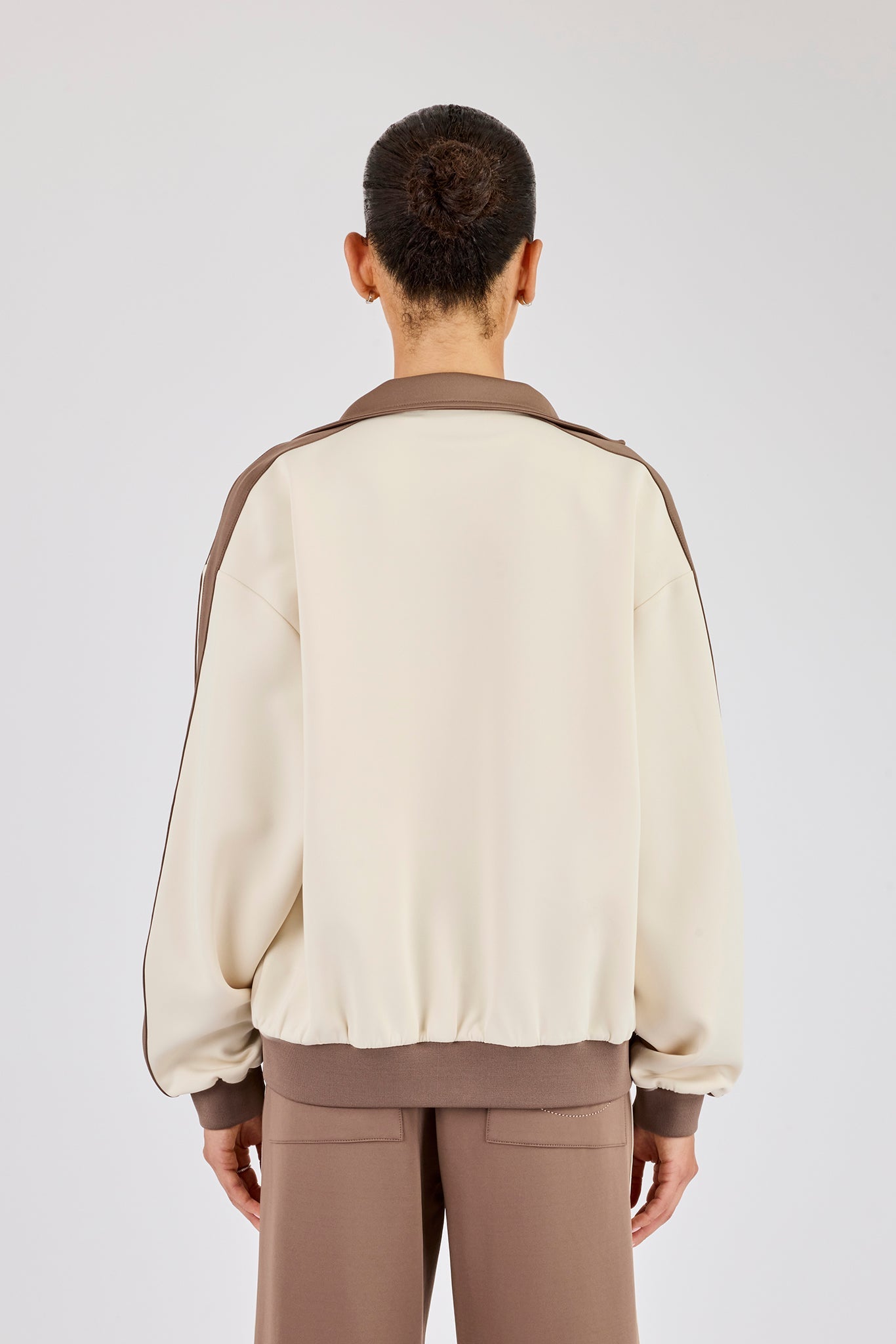 Contrast Detail Track Top - Off White