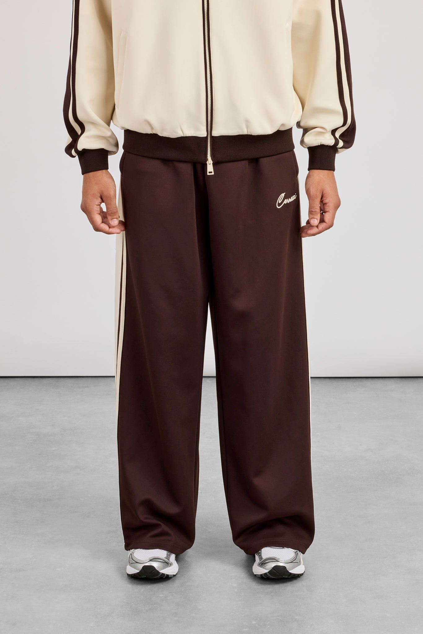 Mens Contrast Detail Baggy Track Pant - Chocolate