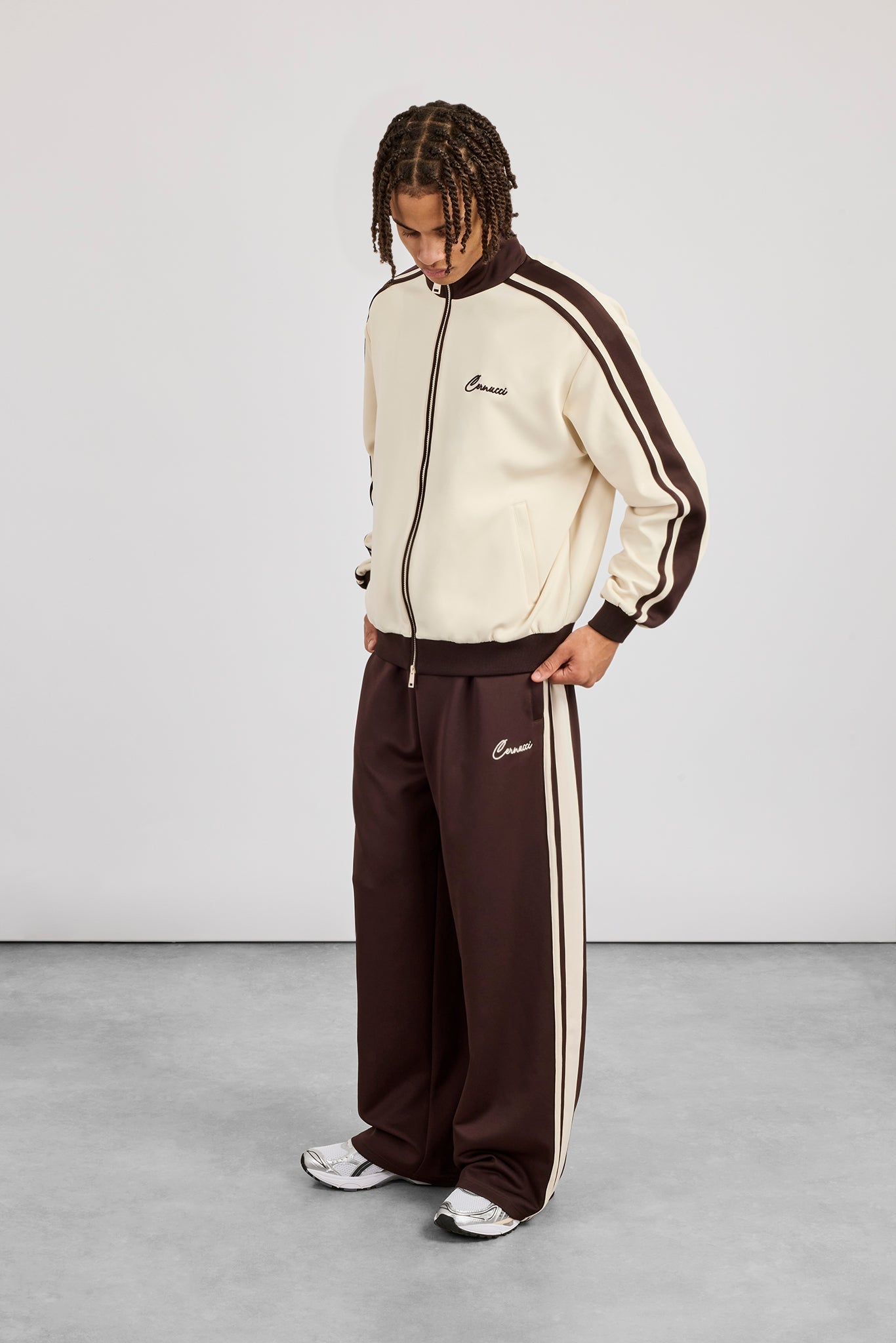 Mens Contrast Detail Baggy Track Pant - Chocolate
