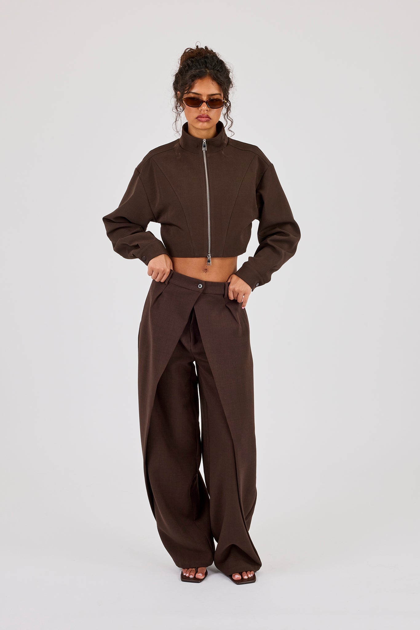 Woven Seam Detail Jacket & Double Pleat Barrel Leg Trouser - Chocolate