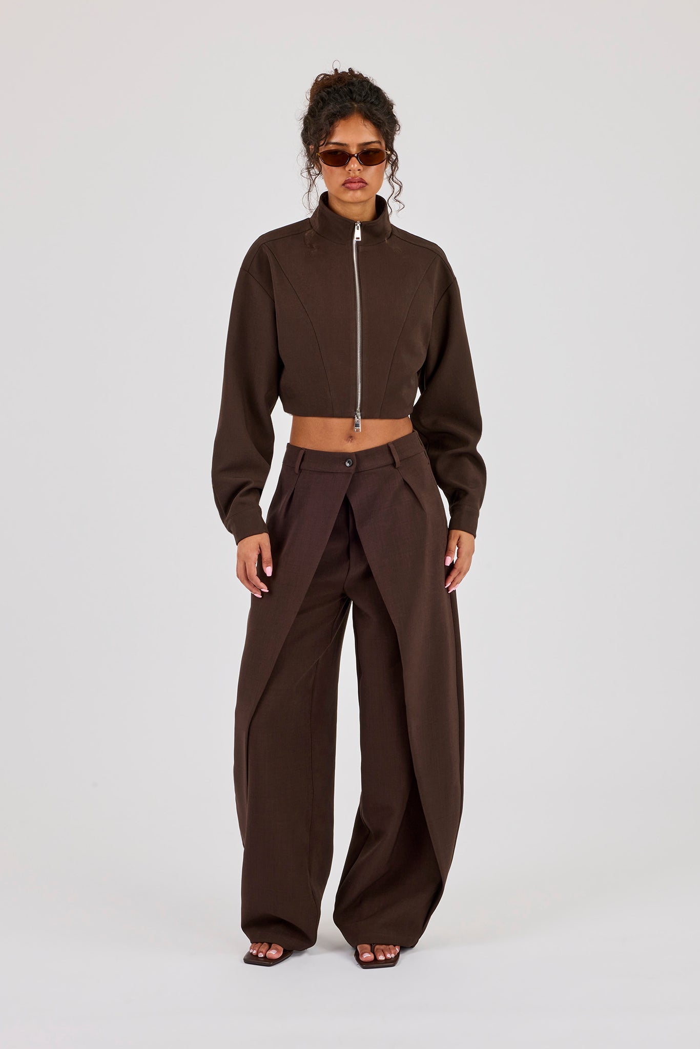 Woven Seam Detail Jacket & Double Pleat Barrel Leg Trouser - Chocolate