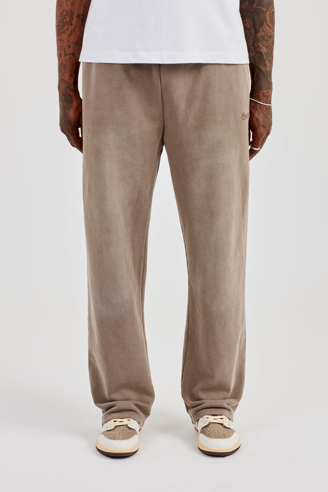 Washed Relaxed Jogger - Brown