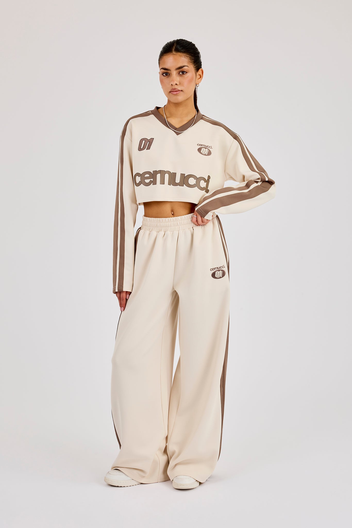 Cropped Football Top & Baggy Taping Jogger - Off White