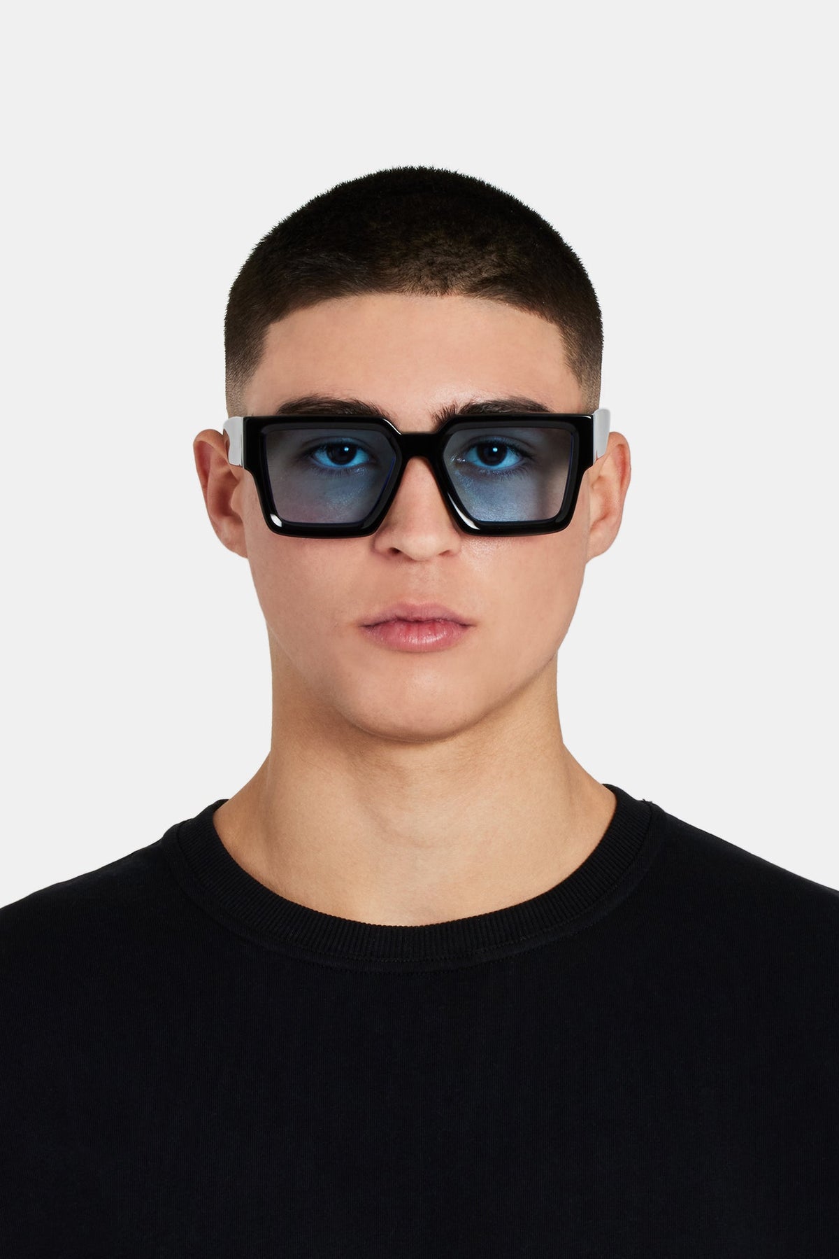 Unisex Oversized anti-reflective color block sunglasses Blue and Black Frames Amazon.com: AOOLIA Women main image 2