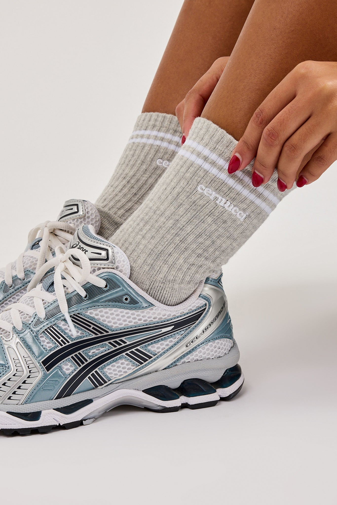 Embroidered Logo Double Stripe Socks - Grey