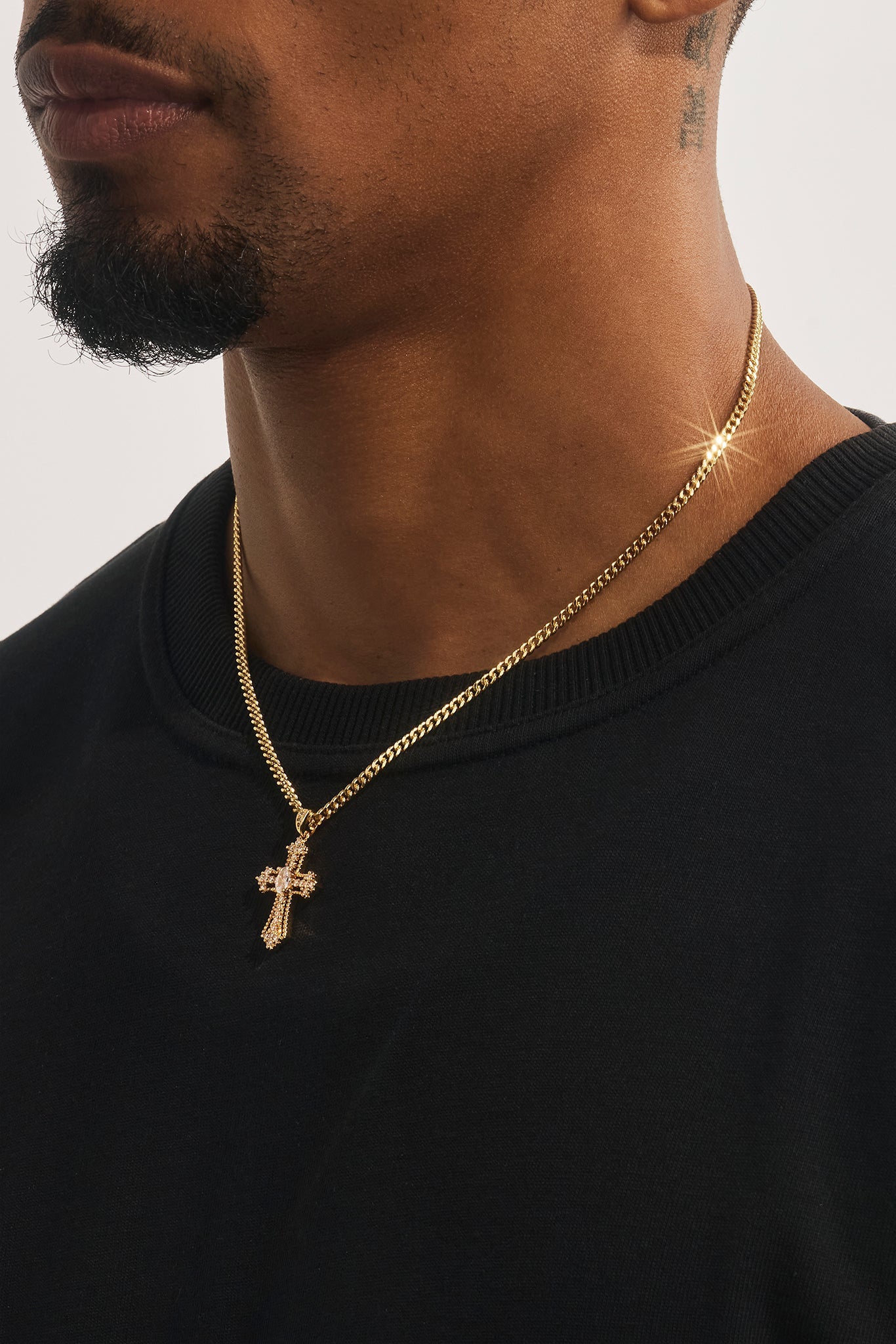 Mens Iced Oval Centre Cross Necklace - 25mm - Gold