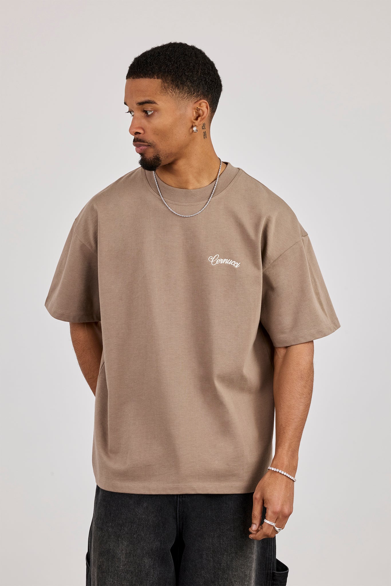 Oversized Contrast Logo T-Shirt - Brown