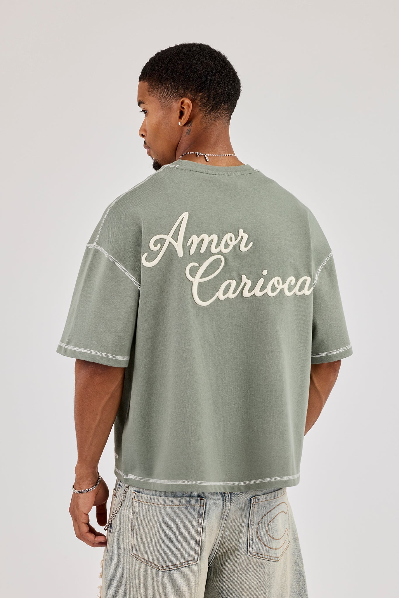 Contrast Stitch Boxy Amor Carioca T-Shirt - Dusty Green