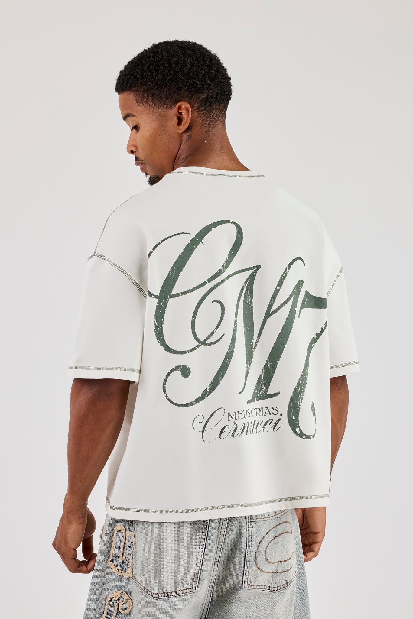 Boxy Contrast Stitch CN17 Back Print T-Shirt - Off White