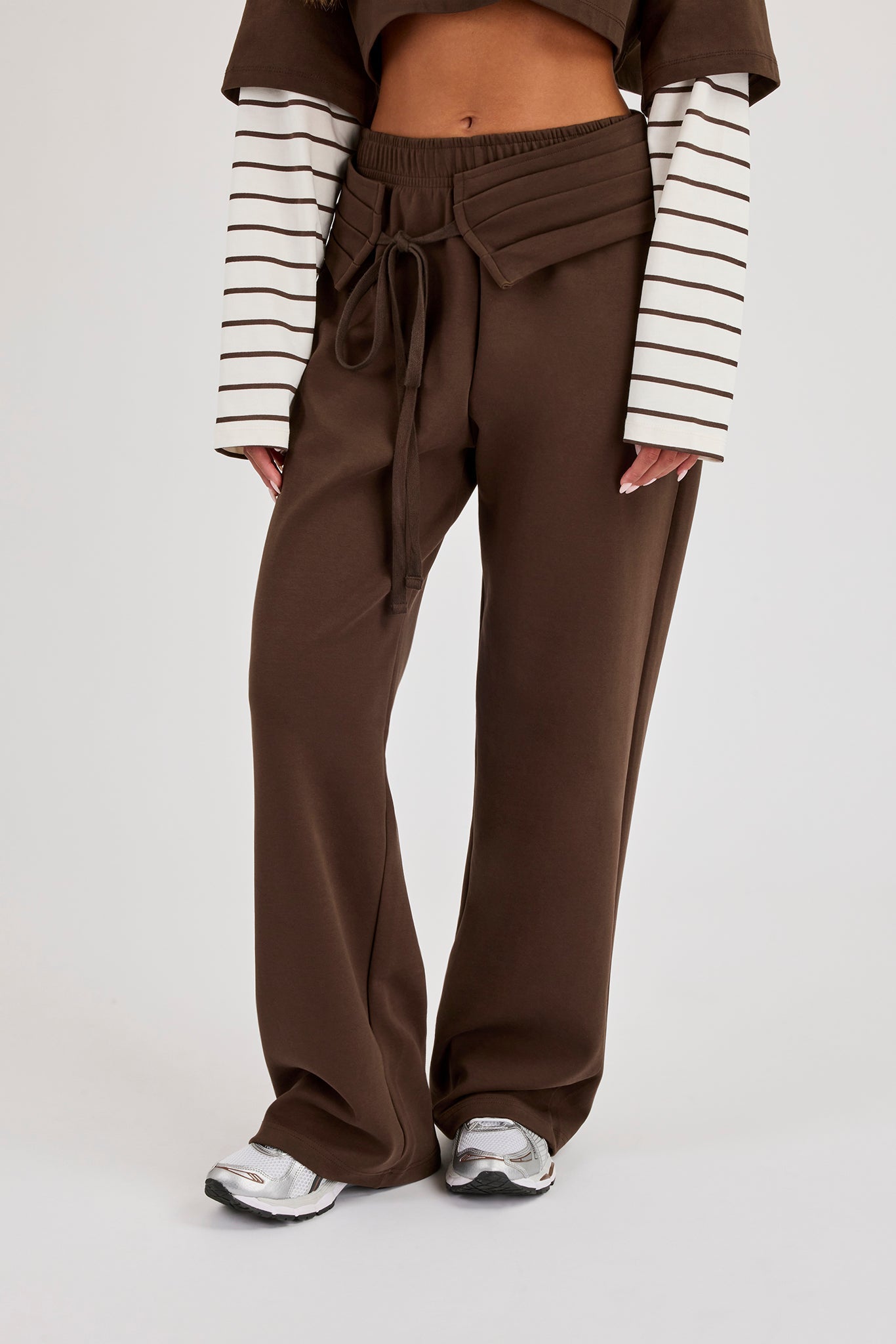 Pleated Waistband Wide Leg Jogger - Chocolate