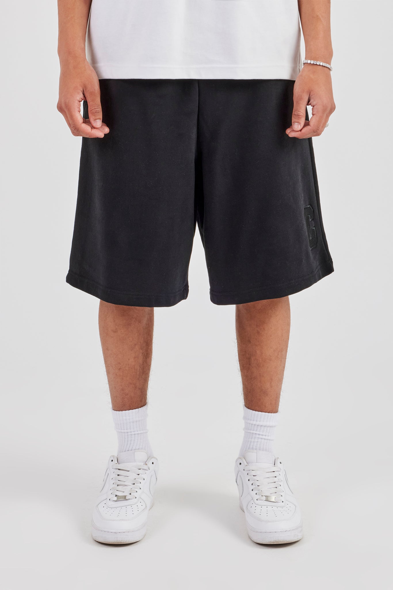 Embroidered C Jort - Black