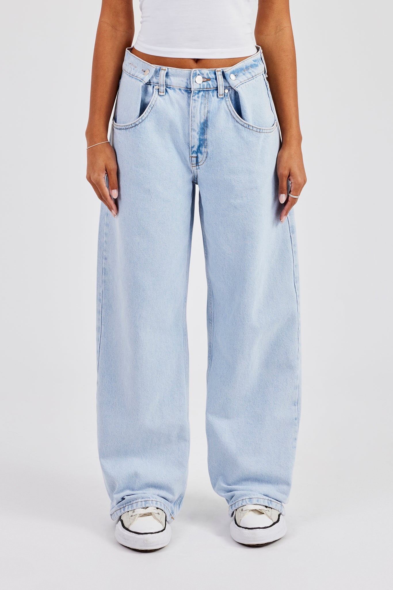 Baggy Fit Button Detail Jeans - Light Blue