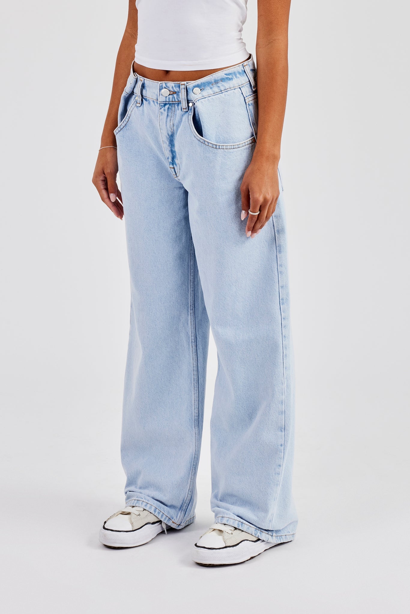 Baggy Fit Button Detail Jeans - Light Blue