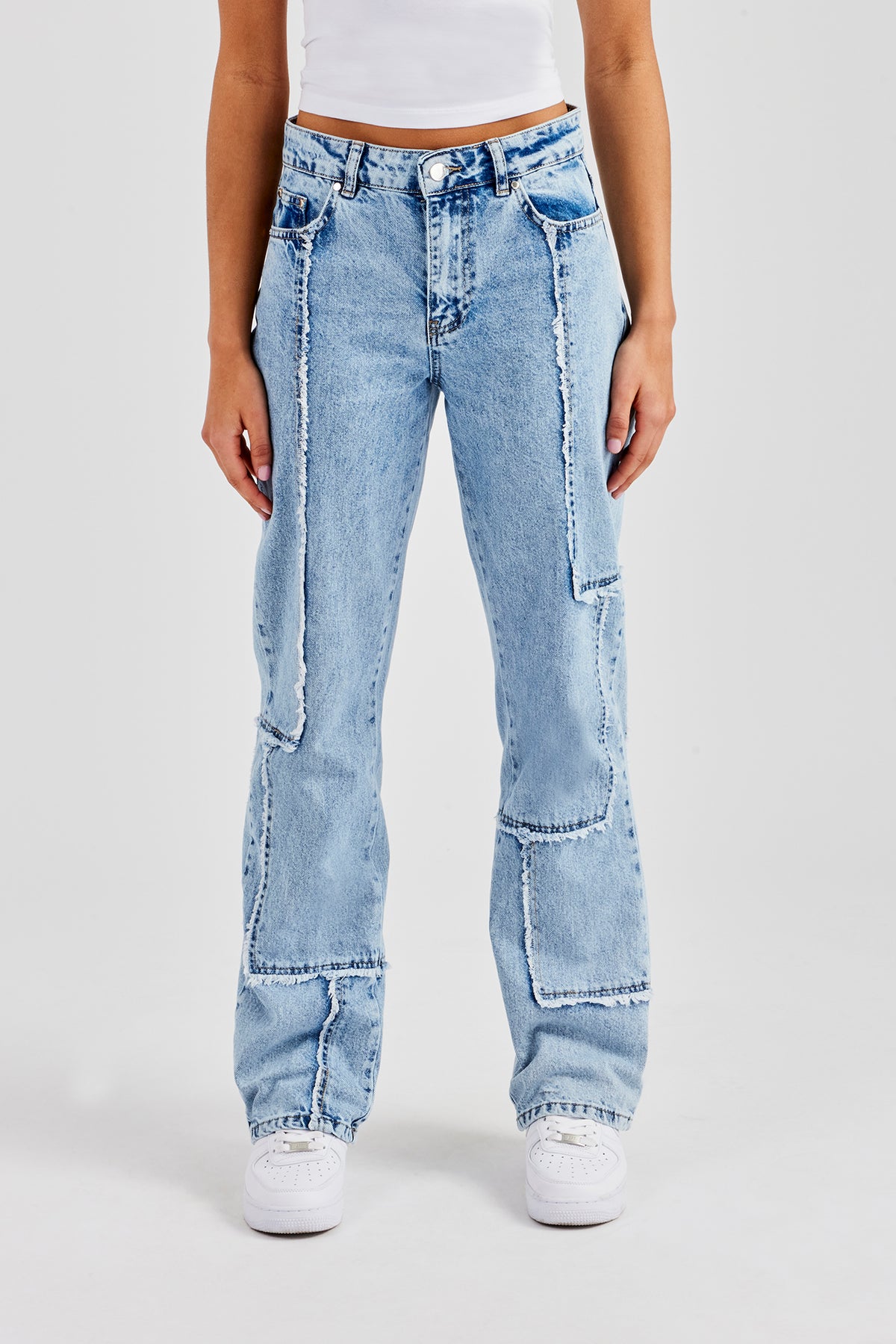 Relaxed Raw Edge Detail Jeans - Ice Blue – Cernucci US