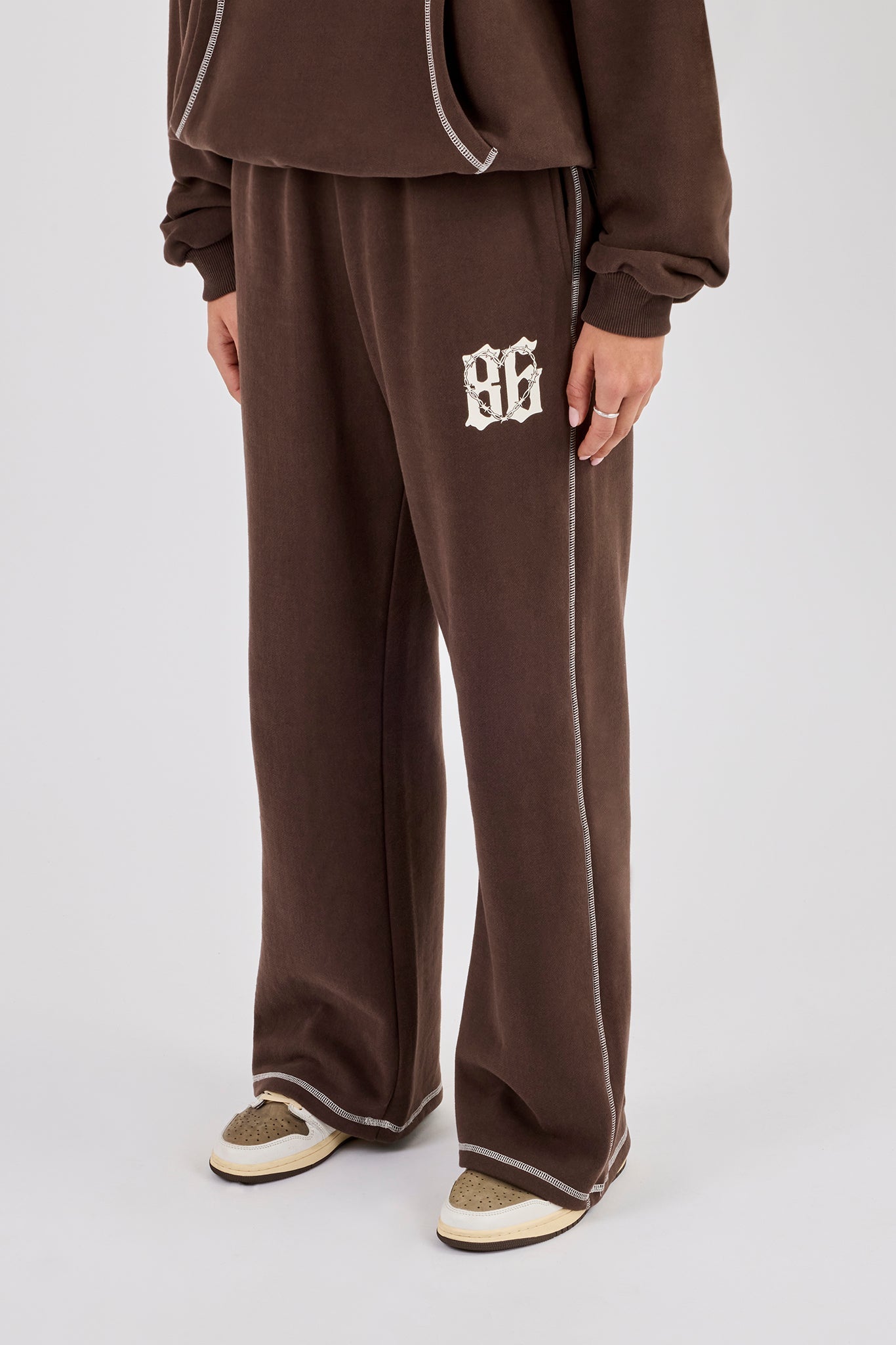 Distressed 86 Wide Leg Jogger - Chocolate