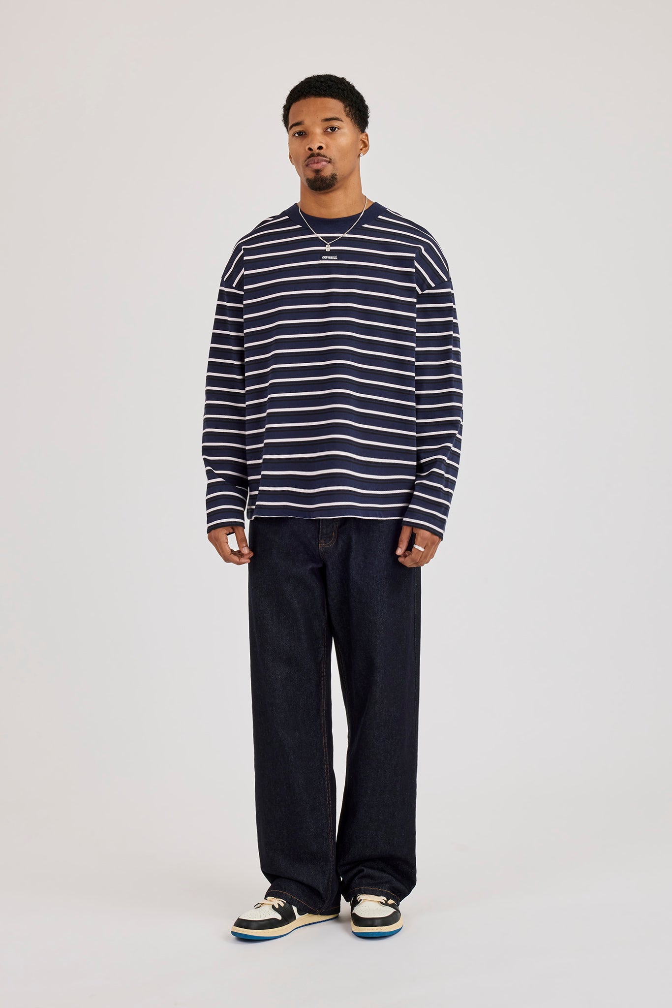 Stripe Logo Embroidered T-Shirt - Navy