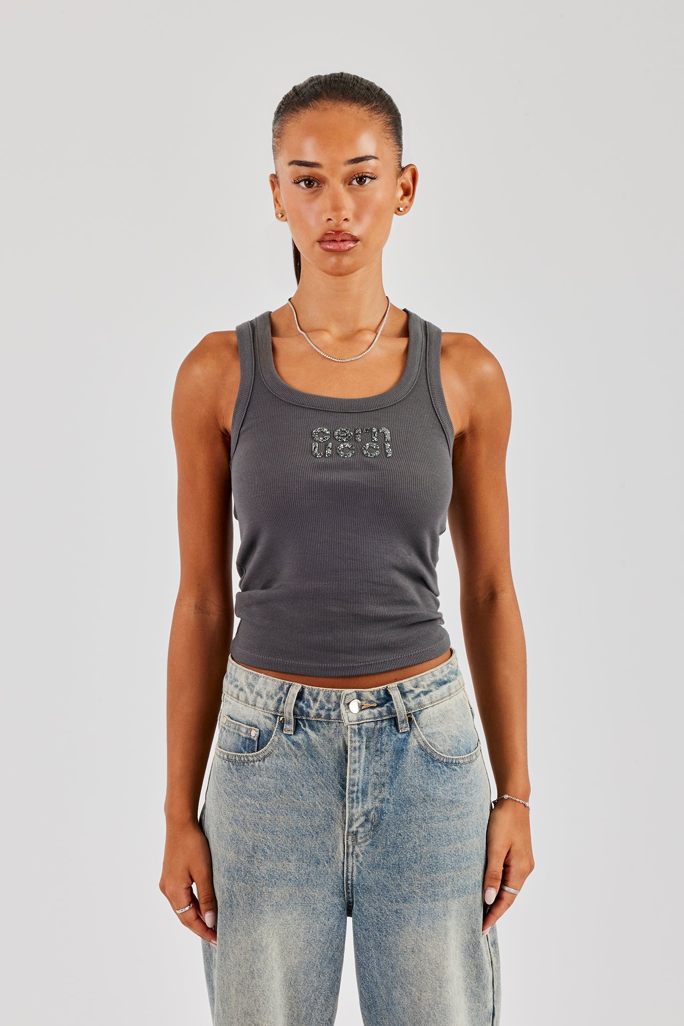 Glitter Applique Rib Scoop Neck Vest - Charcoal