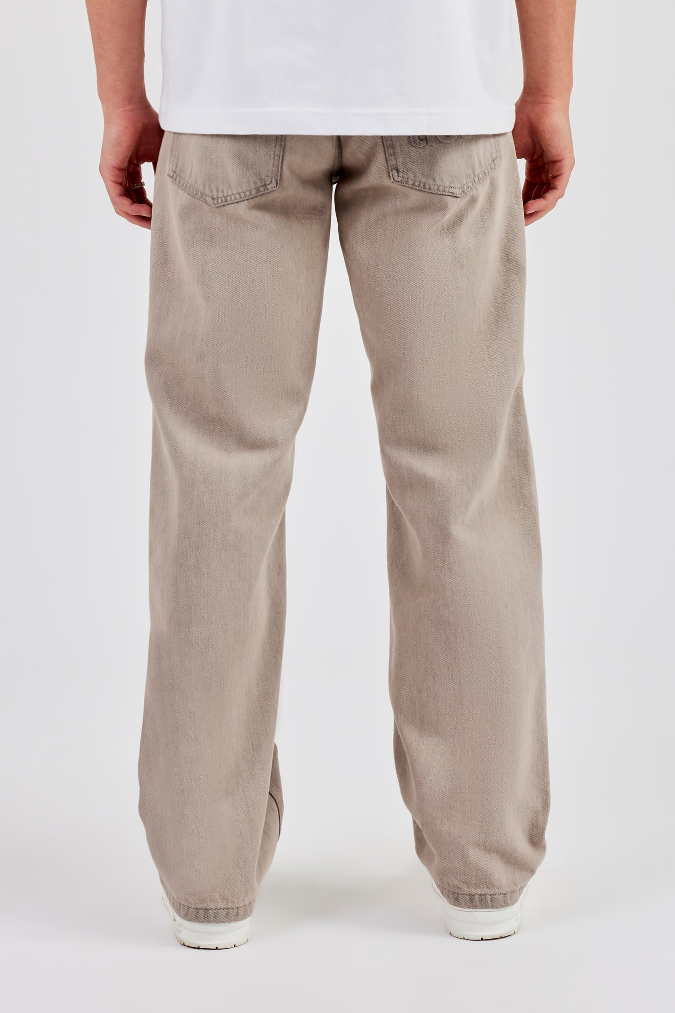 Embossed Relaxed Jean - Washed Stone