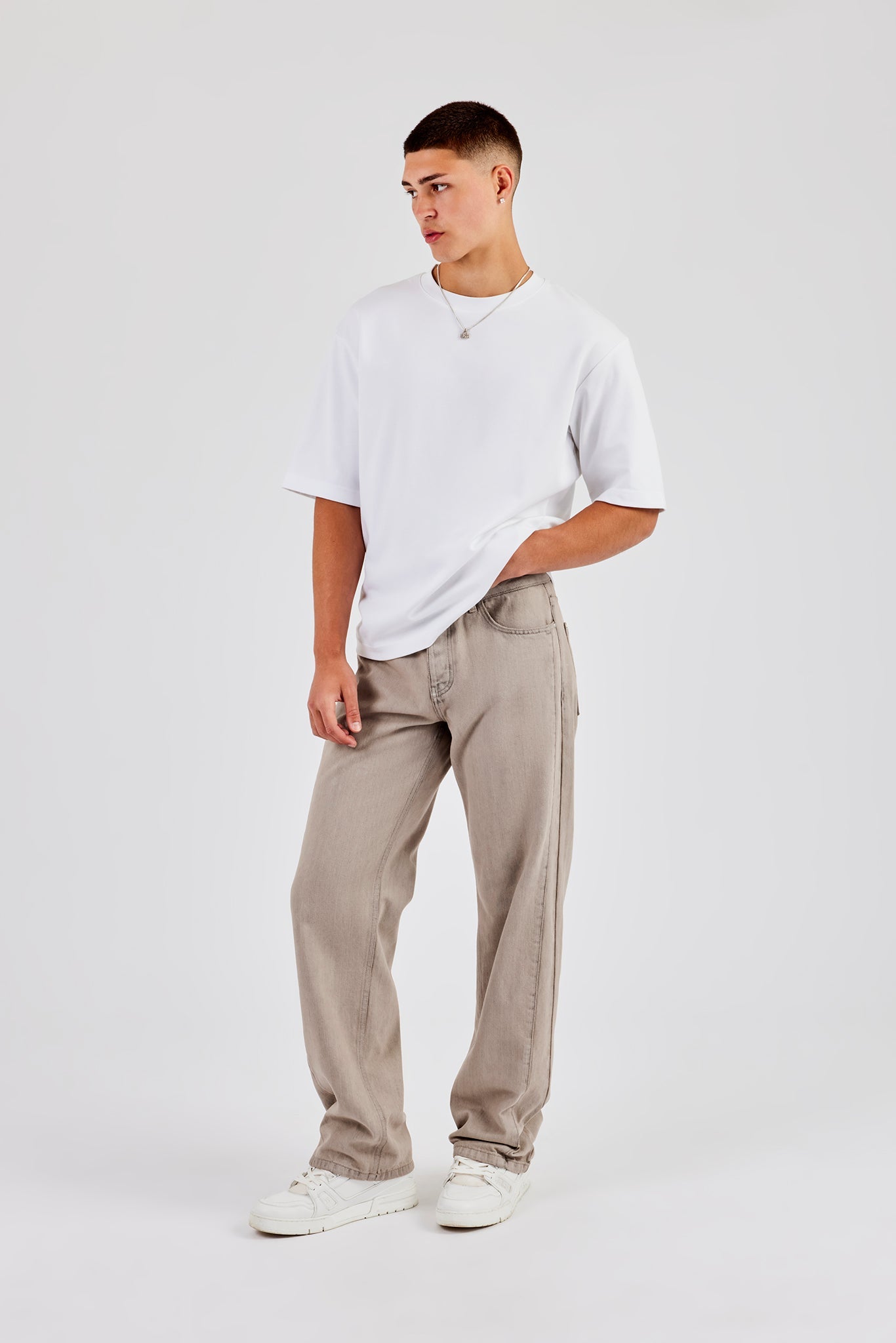 Embossed Relaxed Jean - Washed Stone