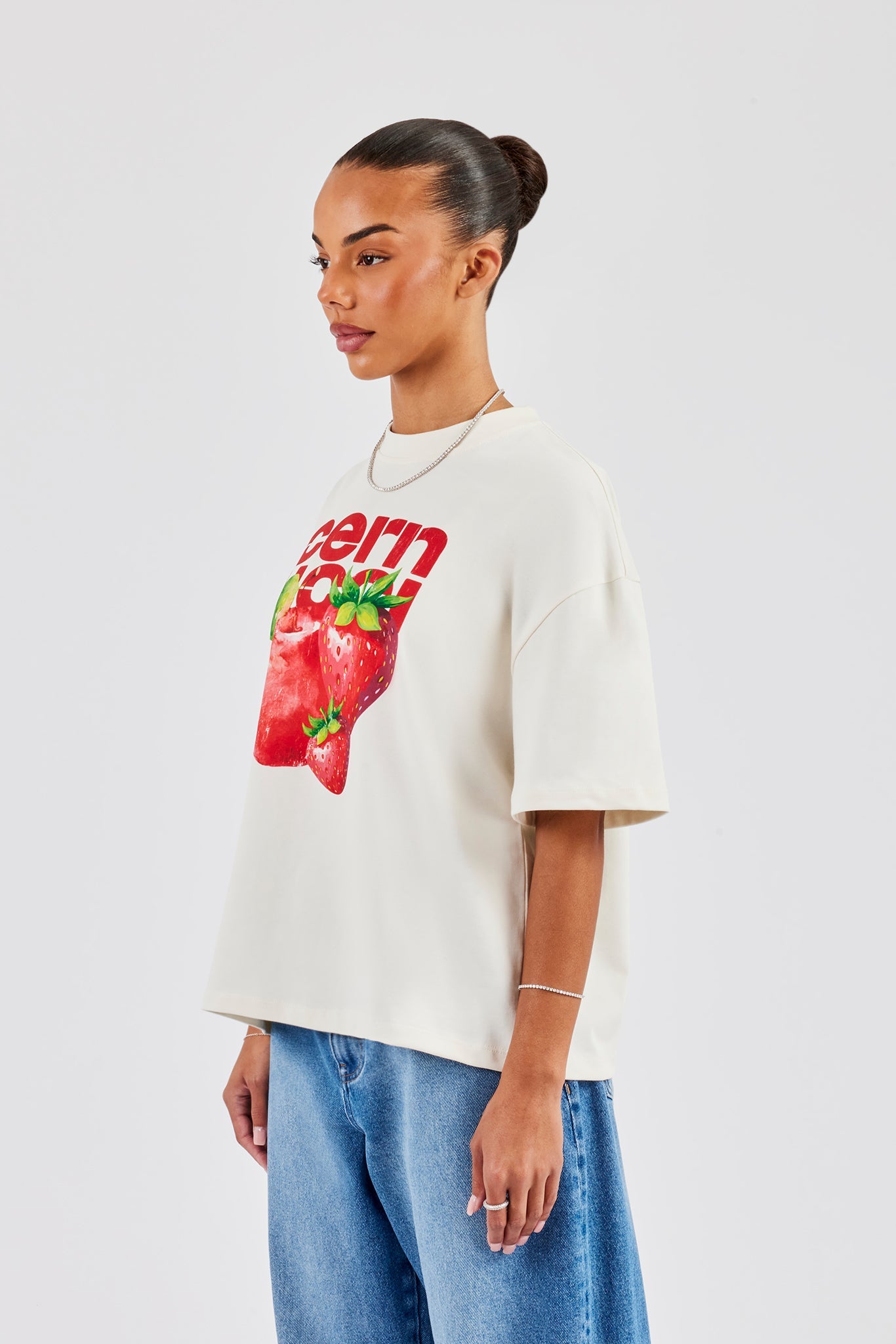 Strawberry Graphic Oversized T-Shirt - Off White