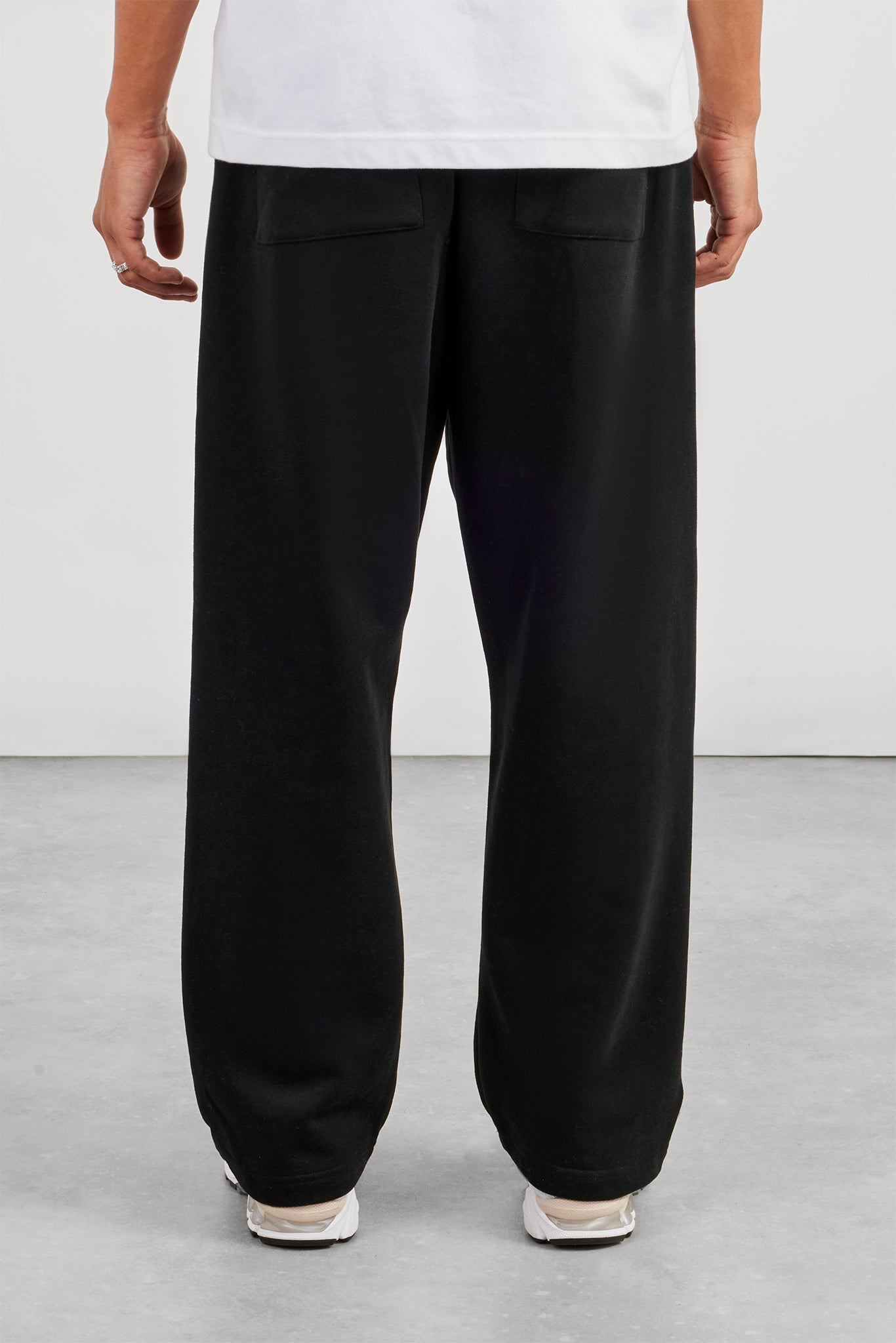 Relaxed Jogger - Black