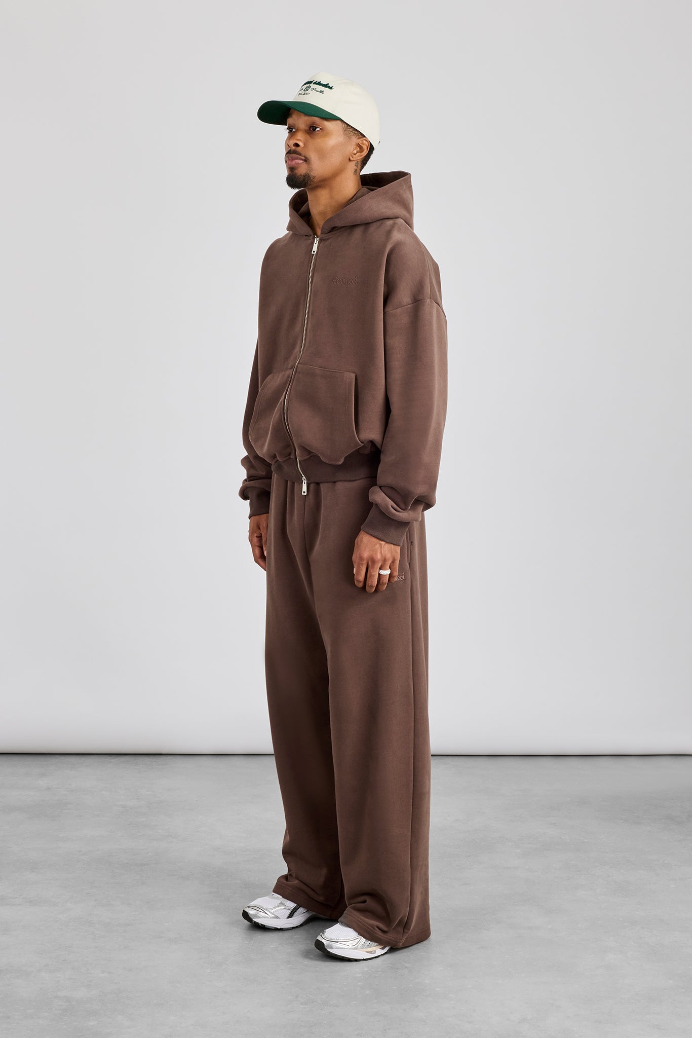 Zip Hoodie & Baggy Fit Jogger - Coffee