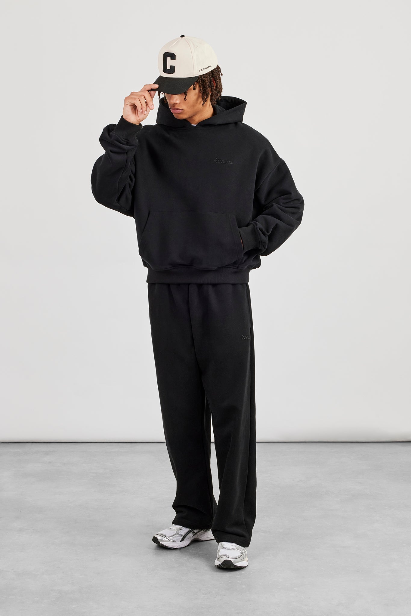 Boxy Hoodie & Relaxed Jogger - Black