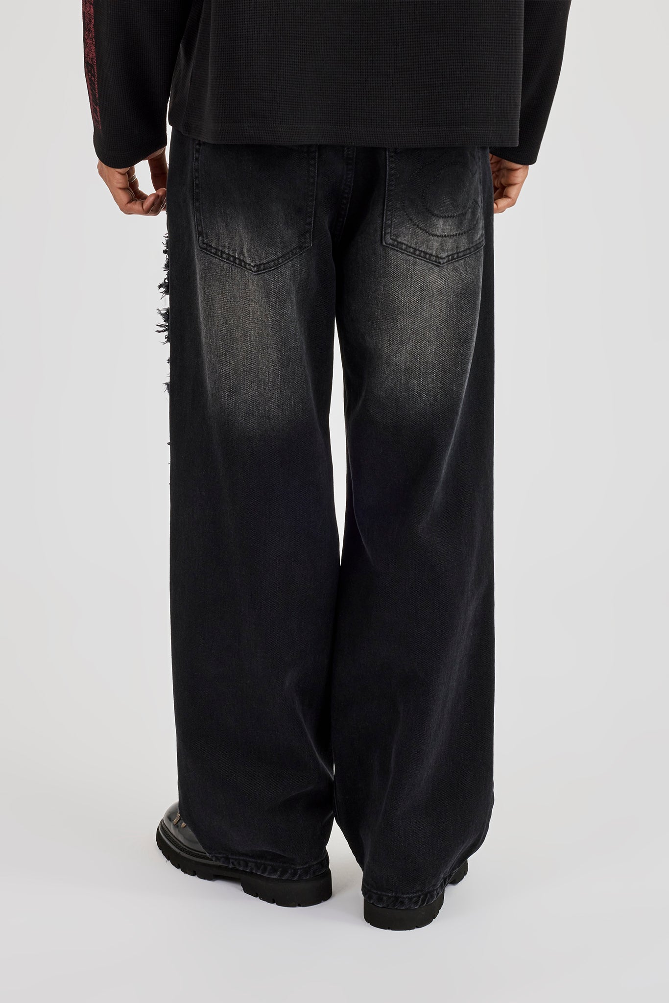 Baggy Fit Applique Logo Jeans - Washed Black